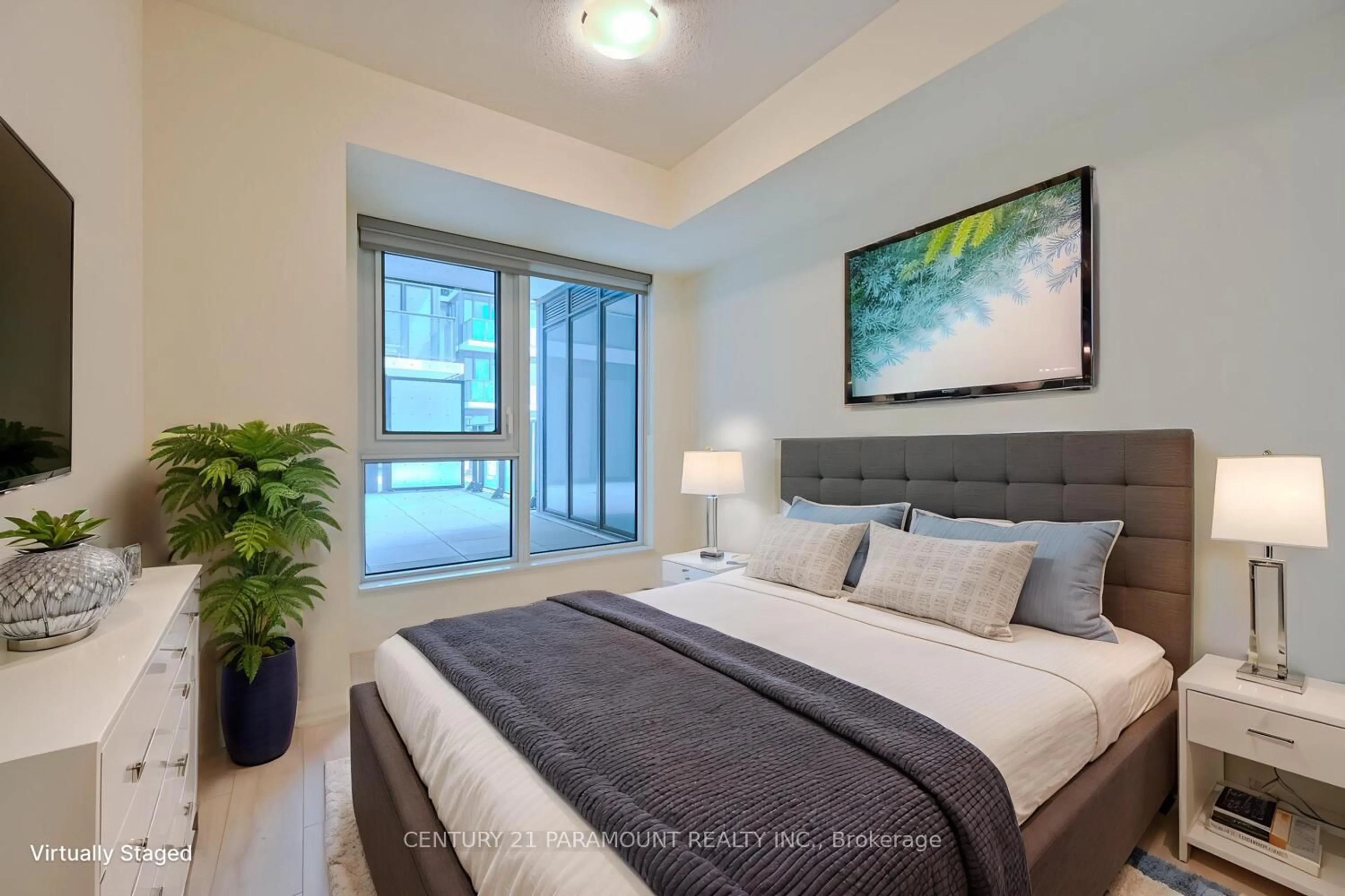 Bedroom with bed, unknown for 9000 Jane St #220, Vaughan Ontario L4K 2M9