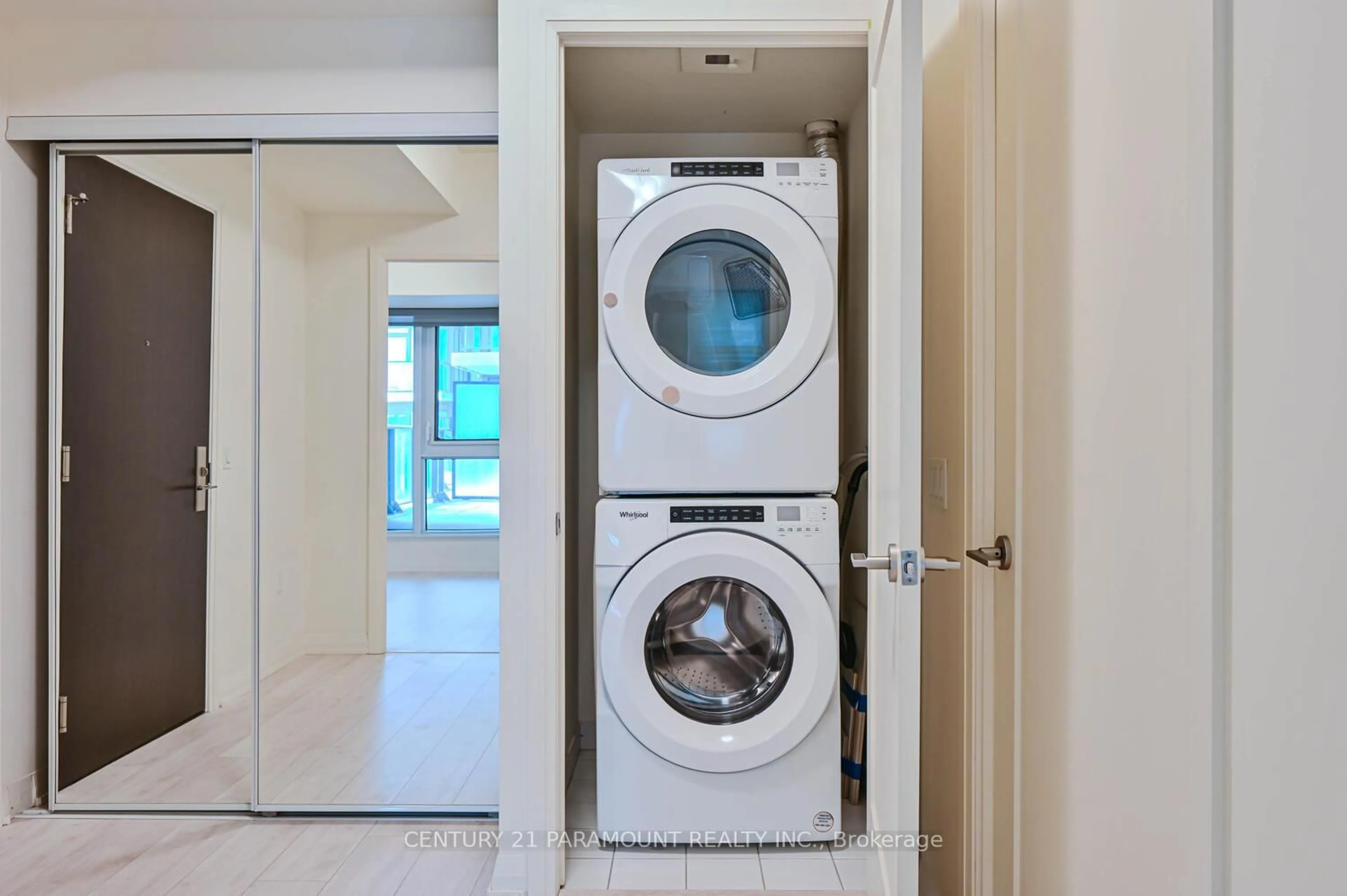 Laundry room for 9000 Jane St #220, Vaughan Ontario L4K 2M9