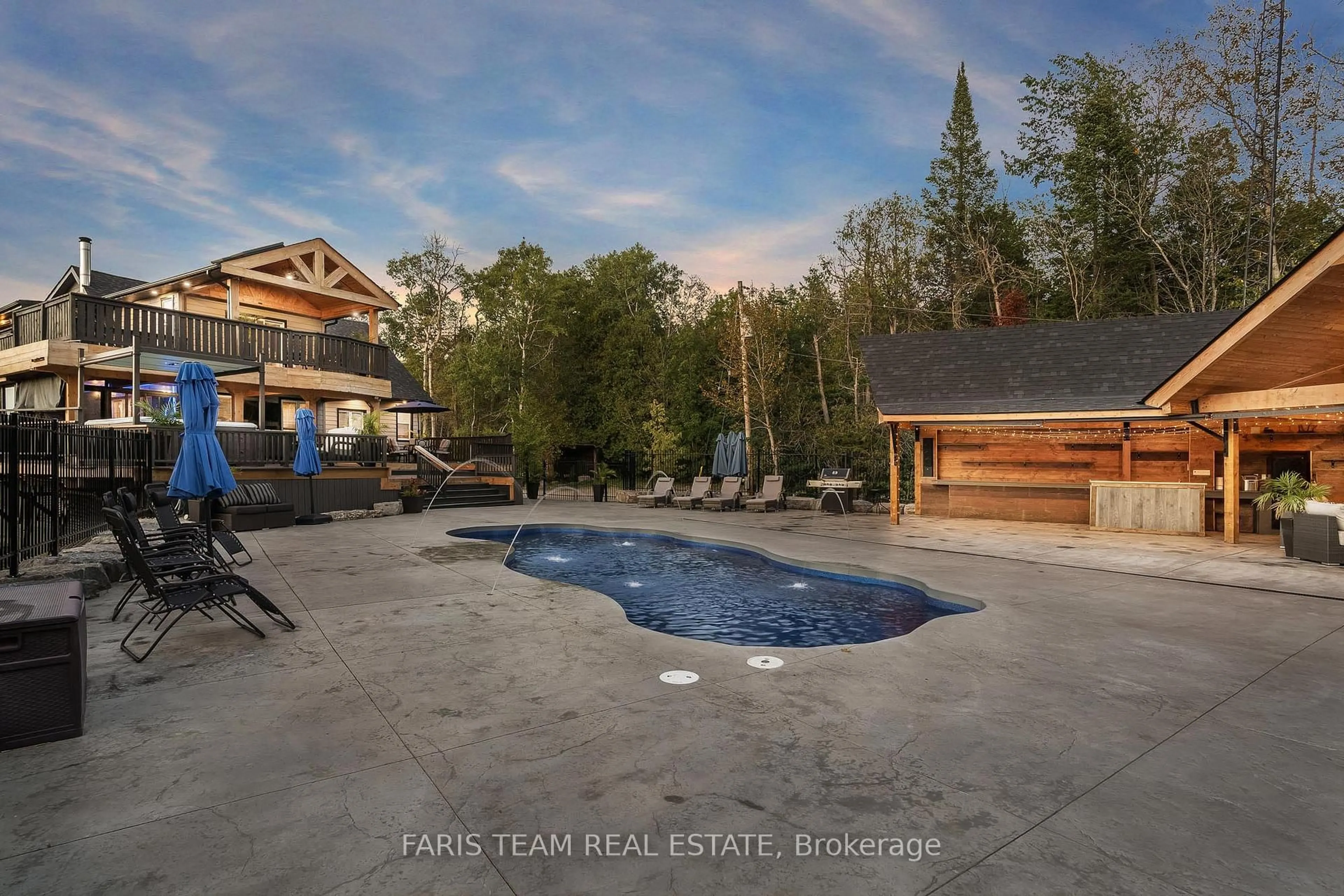 Pool for 2642 5th Line, Innisfil Ontario L0L 1K0