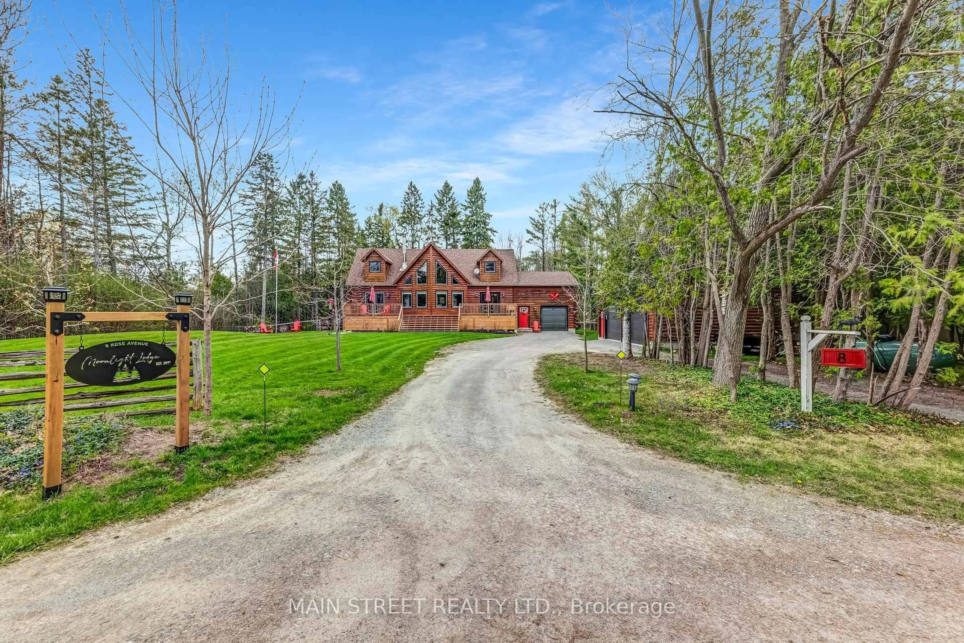 A pic from outside/outdoor area/front of a property/back of a property/a pic from drone, unknown for 8 Kose Ave, Georgina Ontario L0E 1N0