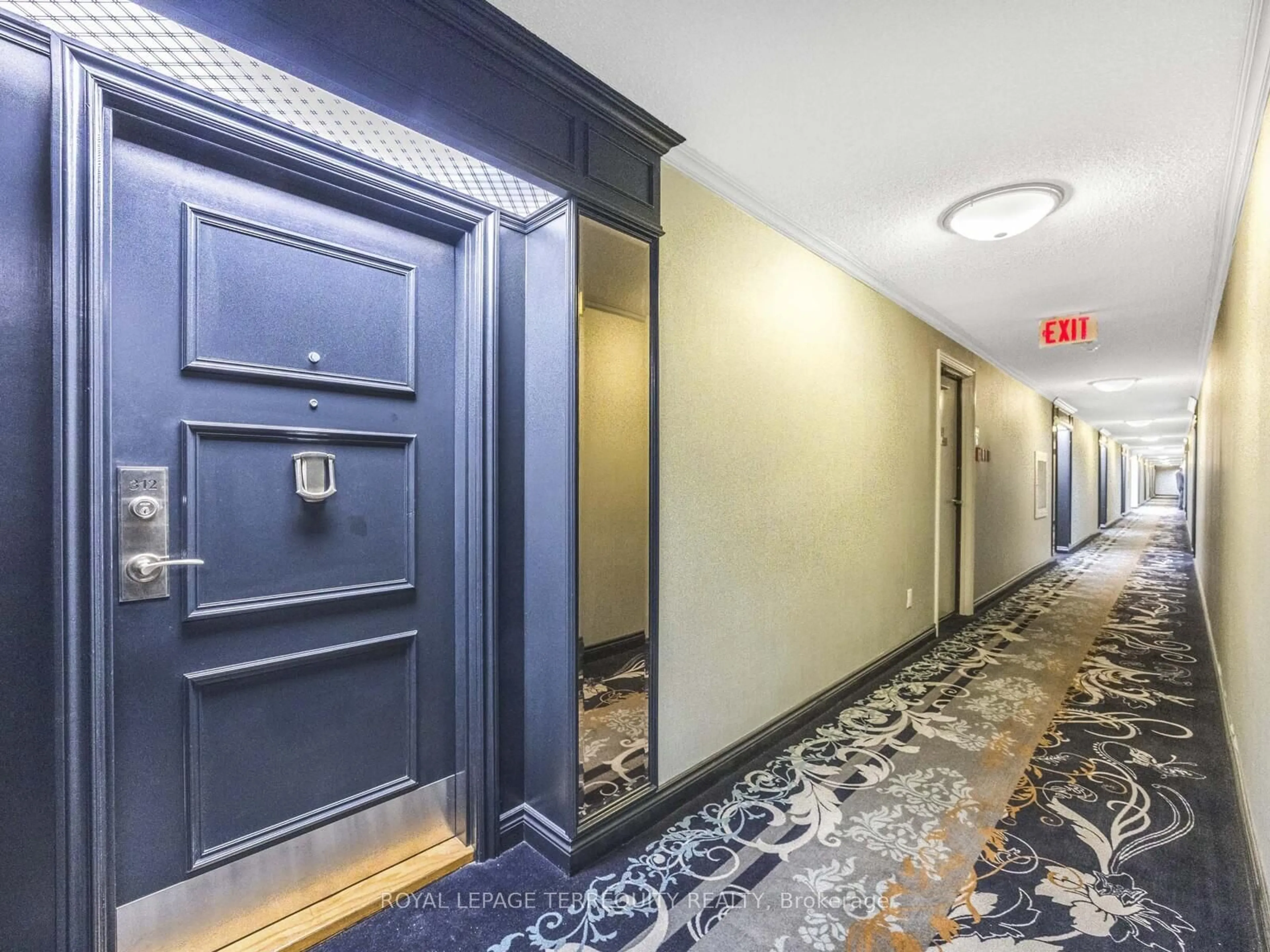 Indoor foyer for 55 Austin Dr #312, Markham Ontario L3R 8H5