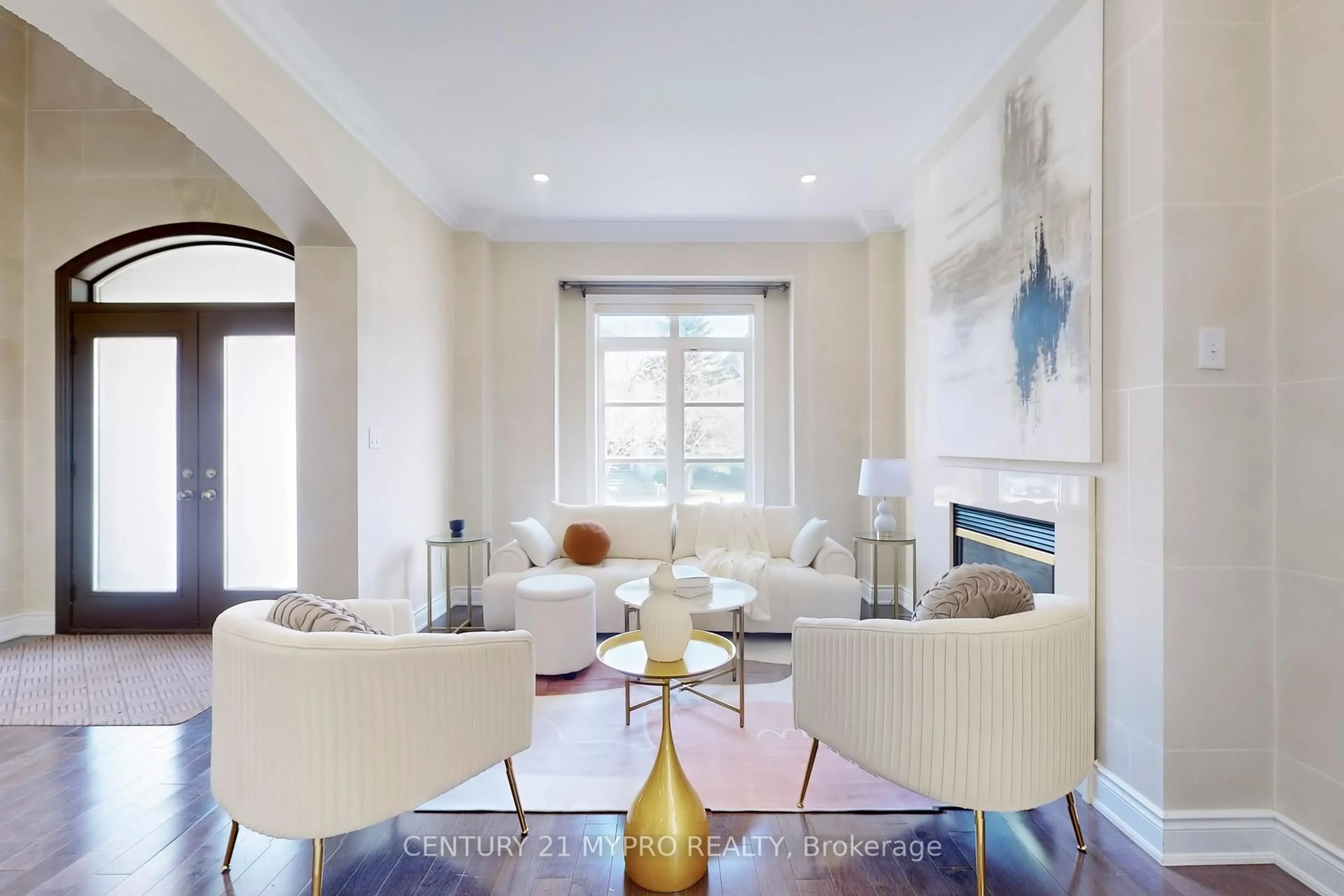 Living room with furniture, unknown for 420 Paradelle Dr, Richmond Hill Ontario L4E 4R9
