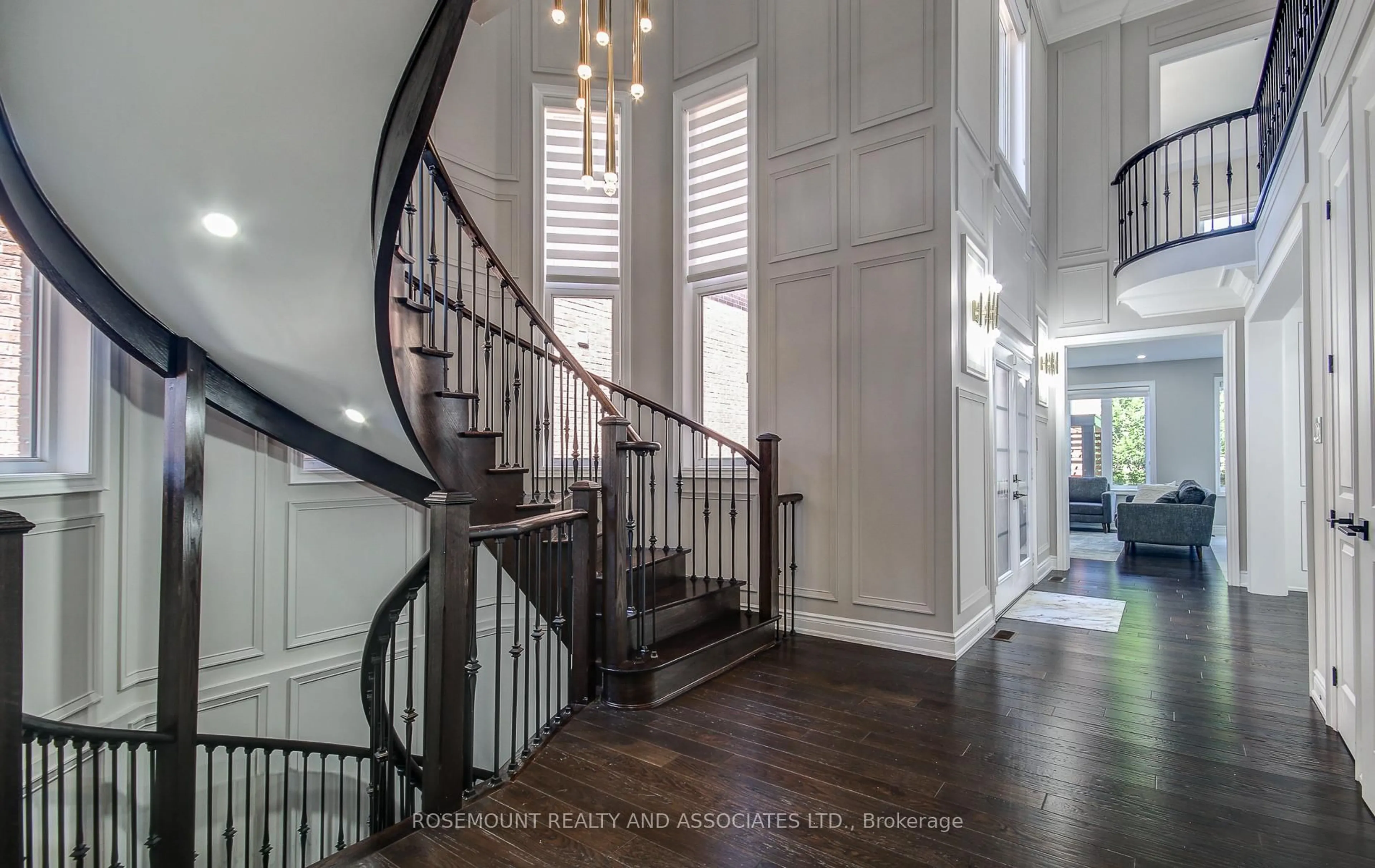 Indoor foyer for 24 Elderslie Cres, Vaughan Ontario L4H 4L4