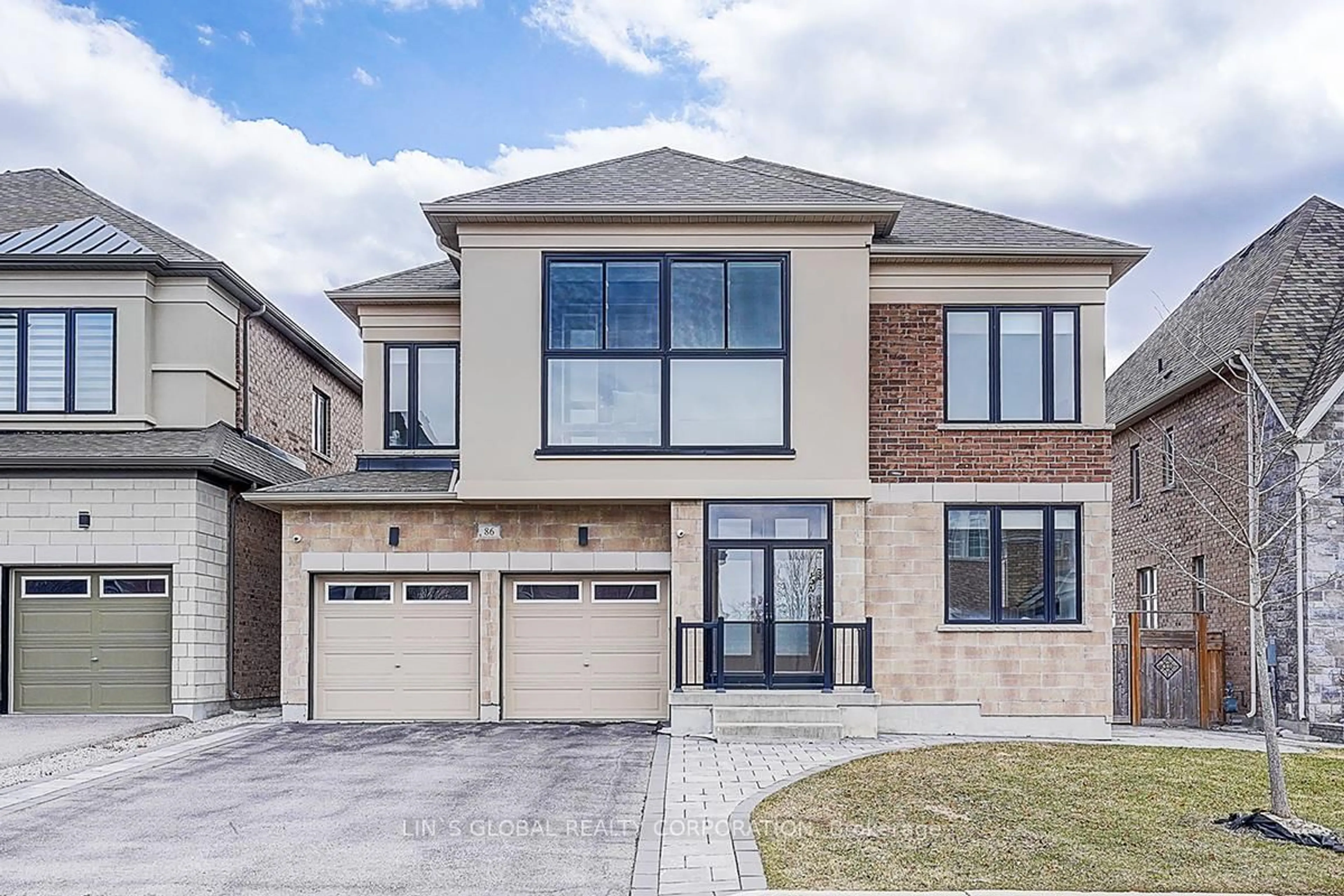 Home with brick exterior material, street for 86 Crane St, Aurora Ontario L4G 1C9