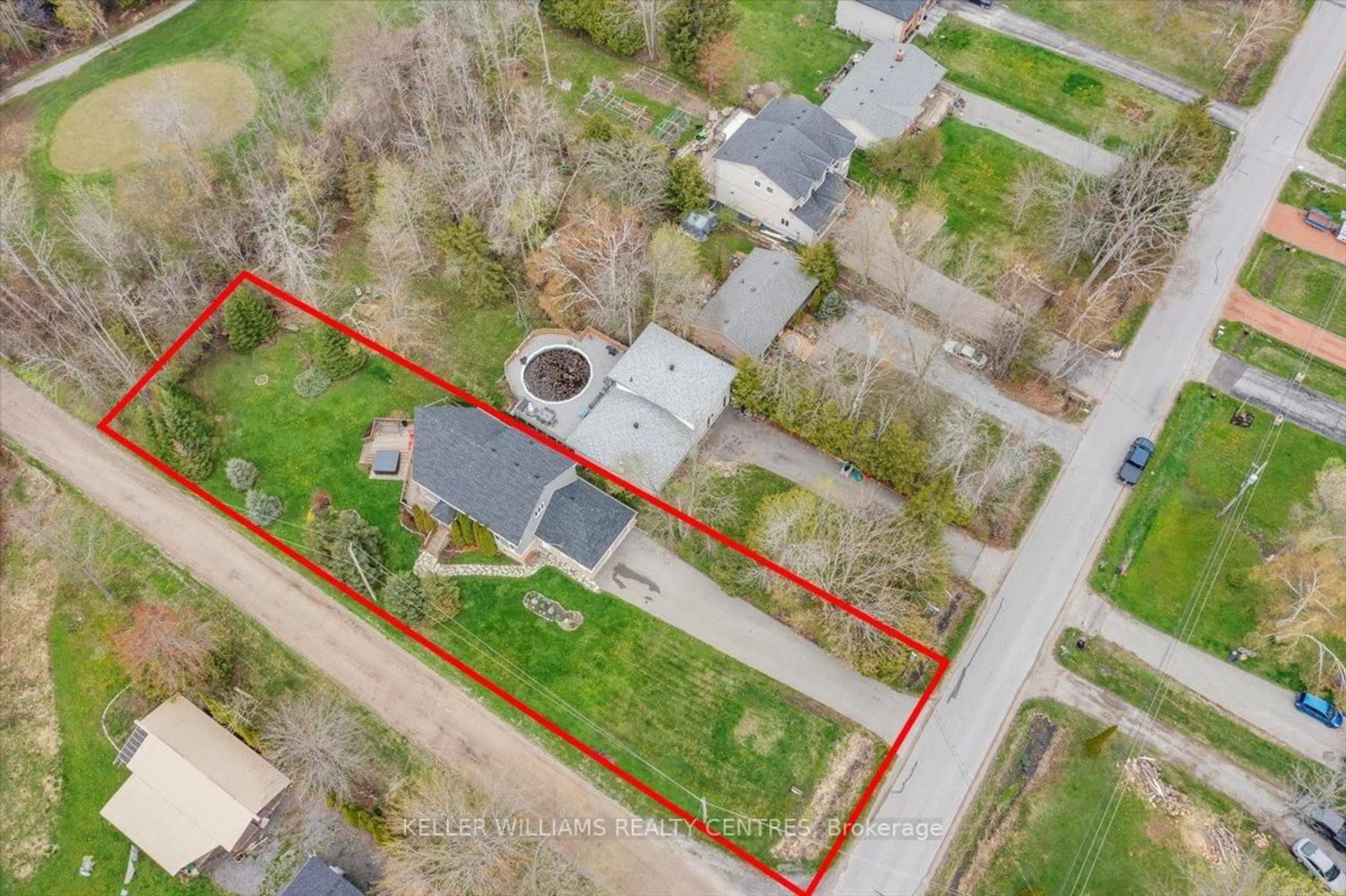 A pic from outside/outdoor area/front of a property/back of a property/a pic from drone, street for 94 Riverview Beach Rd, Georgina Ontario L0E 1N0