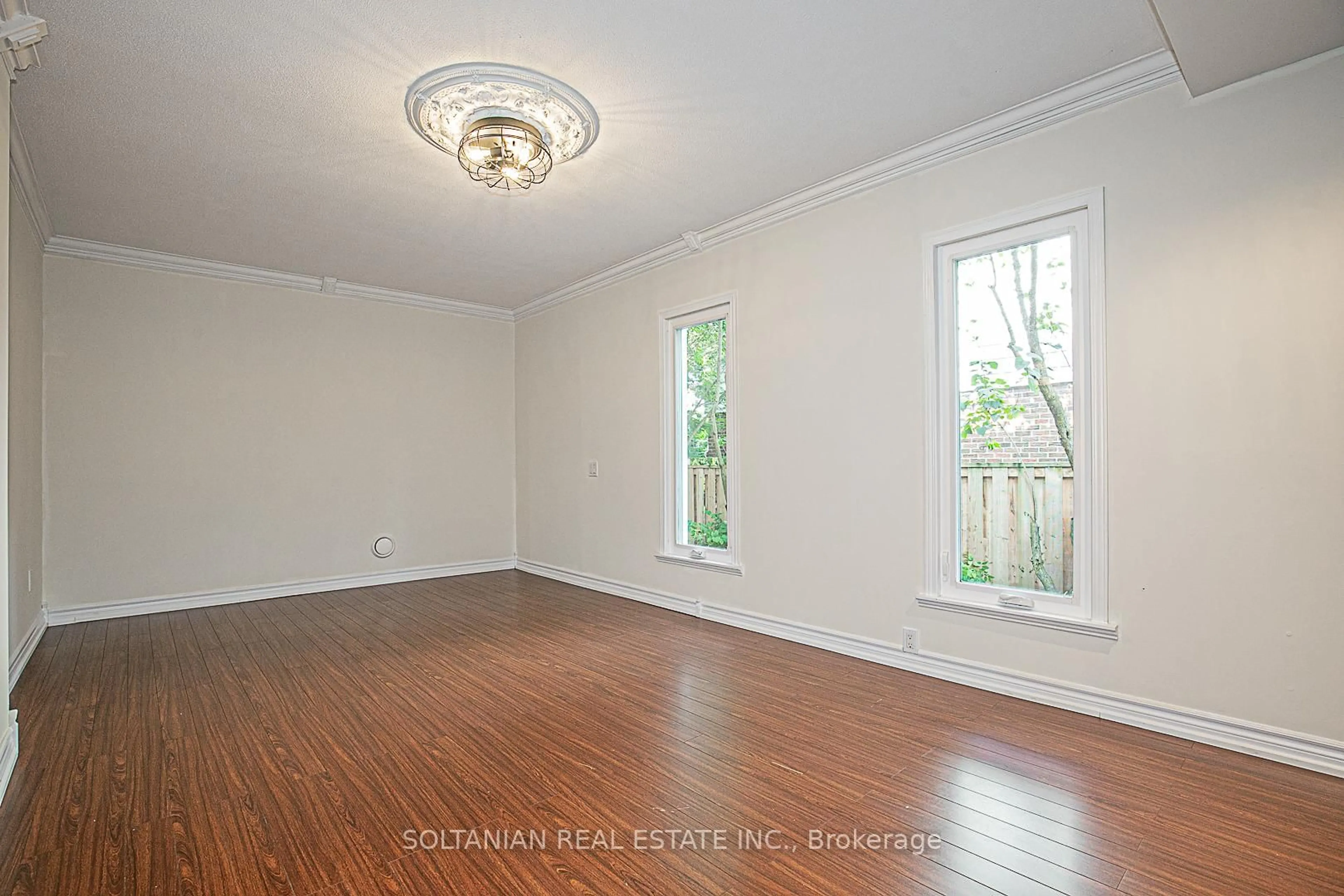 A pic of a room for 44 Royal Orchard Blvd, Markham Ontario L3T 3C5