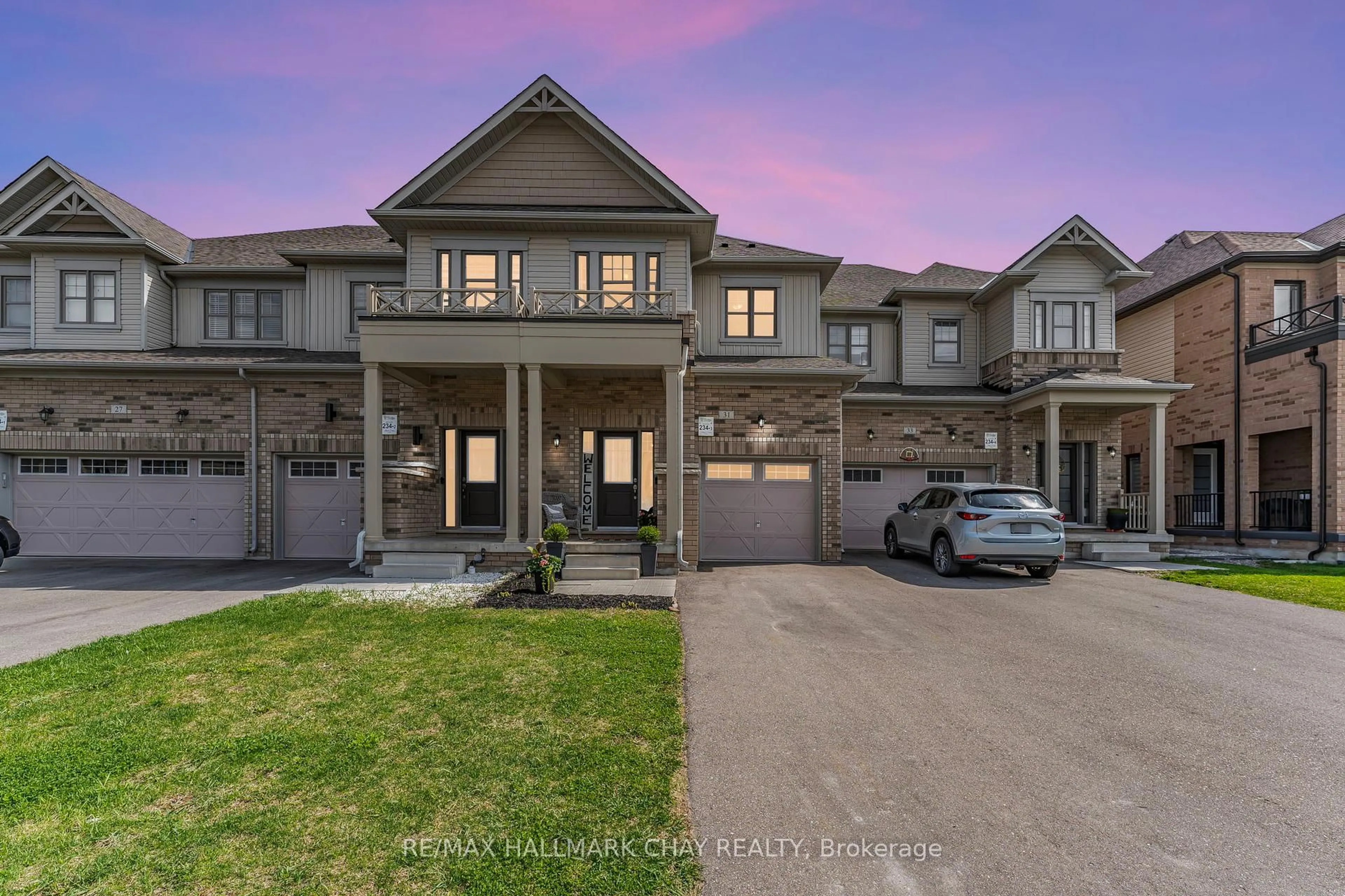 Unknown for 31 Arnold Cres, New Tecumseth Ontario L9R 0T6