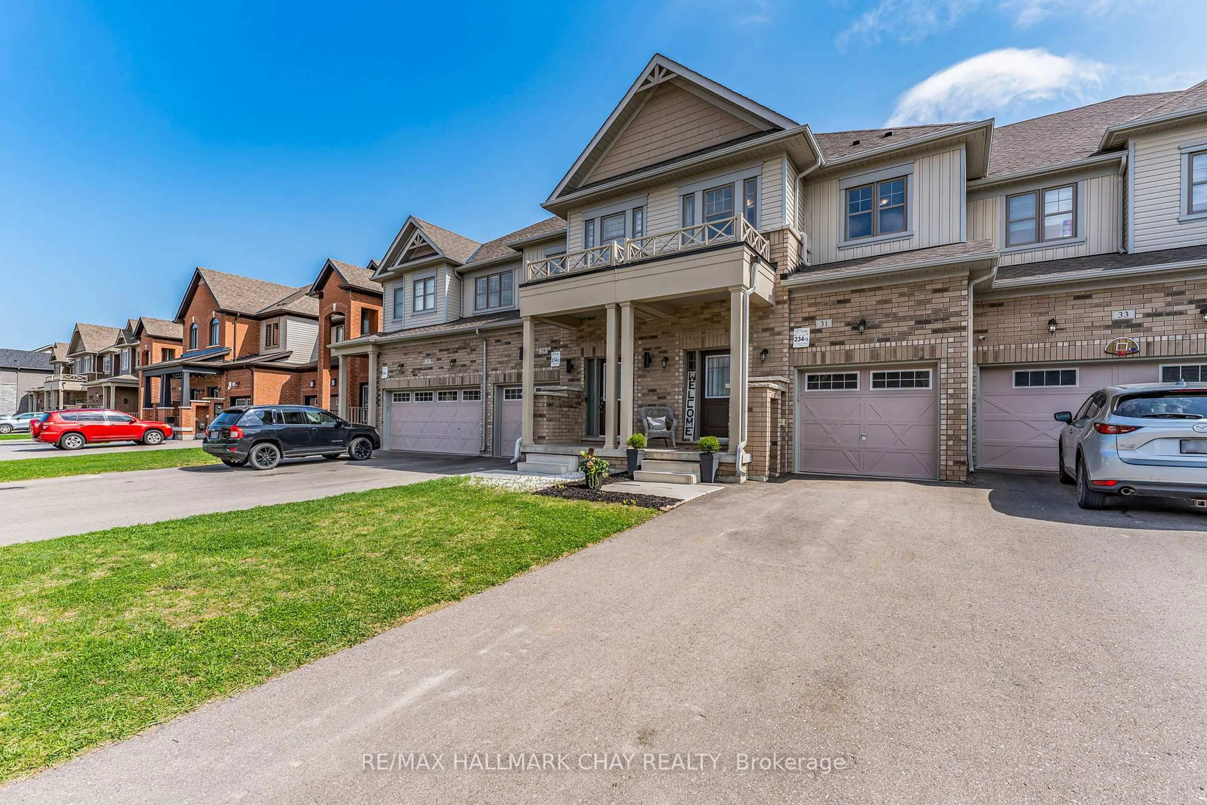 Home with brick exterior material, street for 31 Arnold Cres, New Tecumseth Ontario L9R 0T6