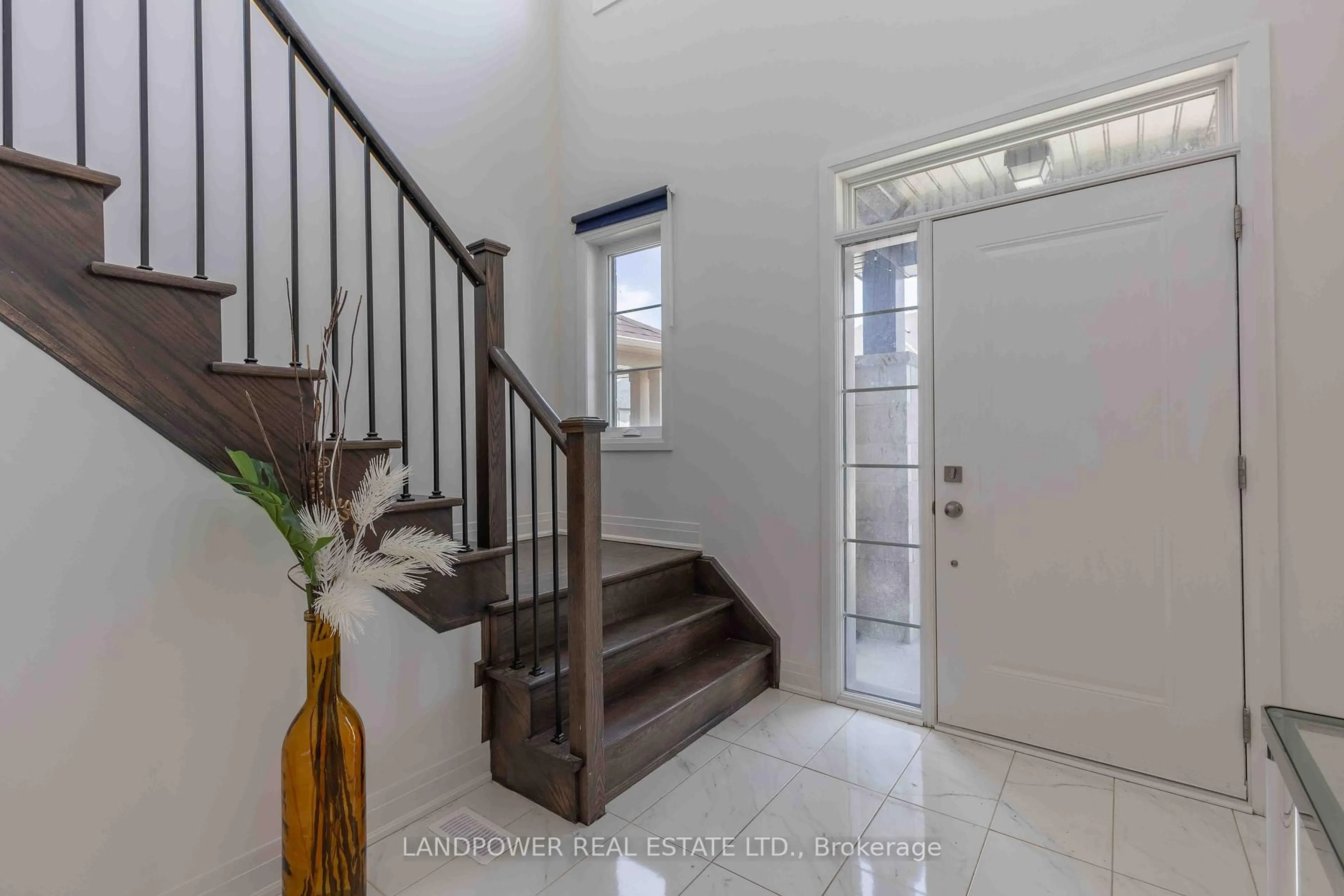 Unknown for 97 Kentledge Ave, East Gwillimbury Ontario L9N 0V9