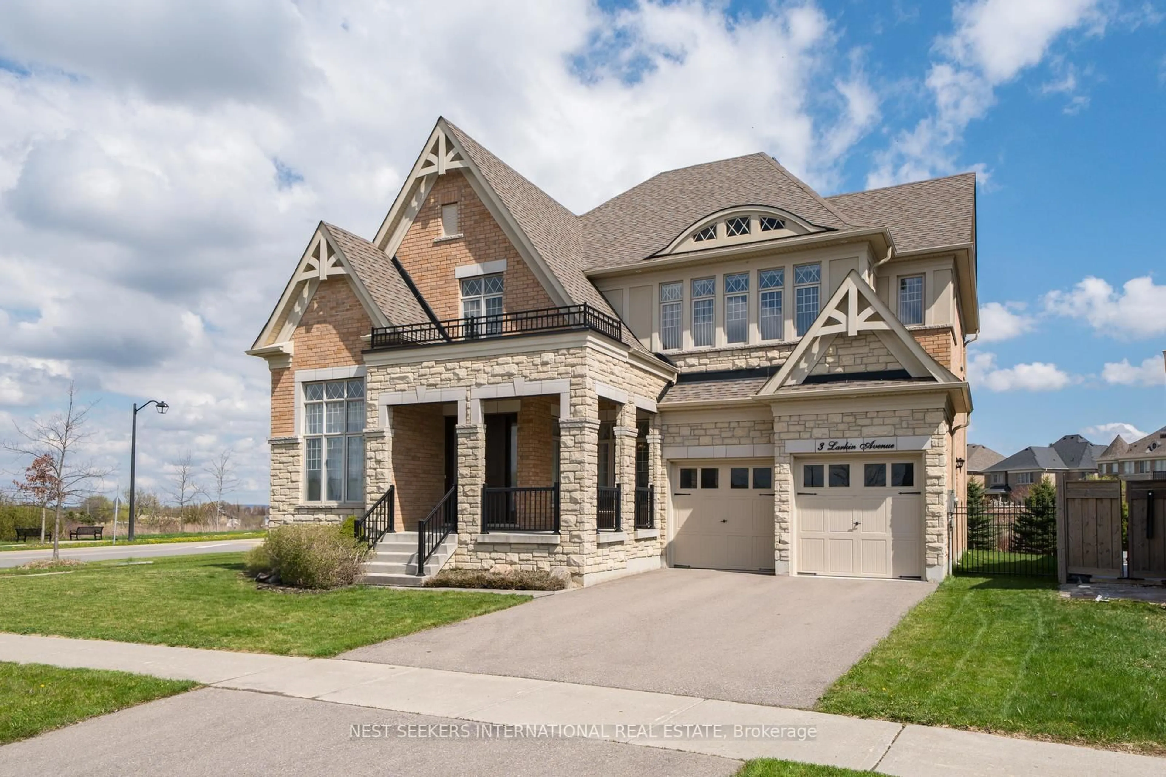 Home with brick exterior material, street for 3 Larkin Ave, King Ontario L7B 0N8