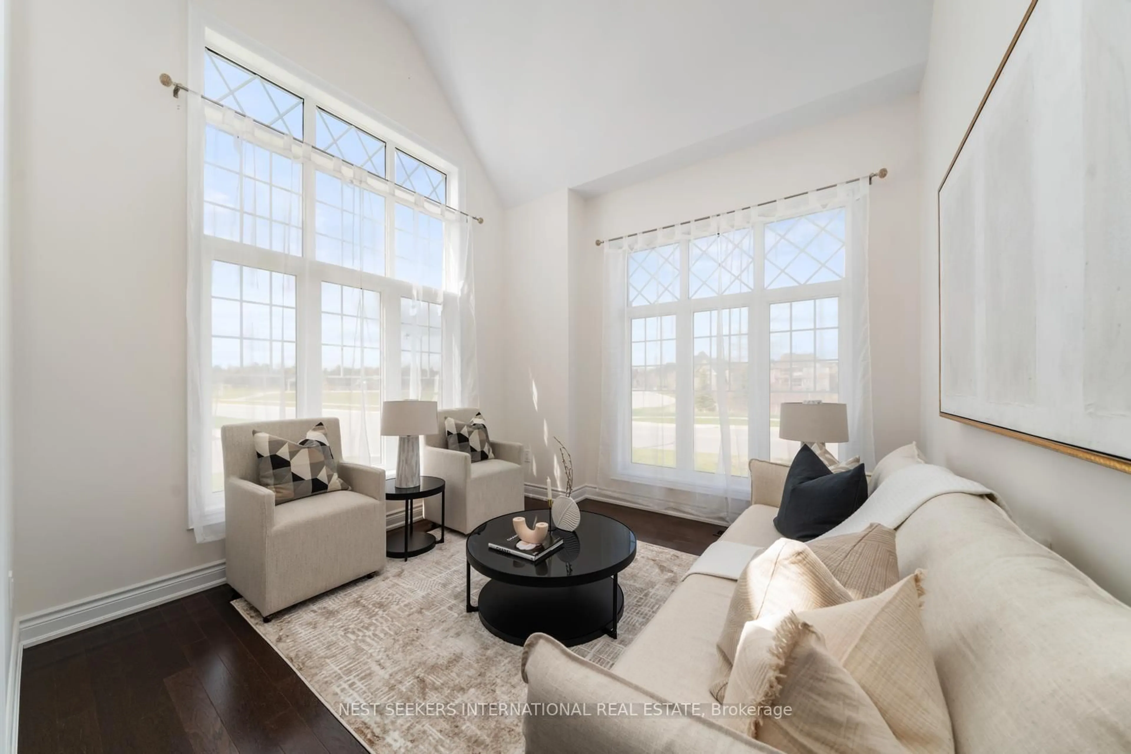 Living room with furniture, unknown for 3 Larkin Ave, King Ontario L7B 0N8