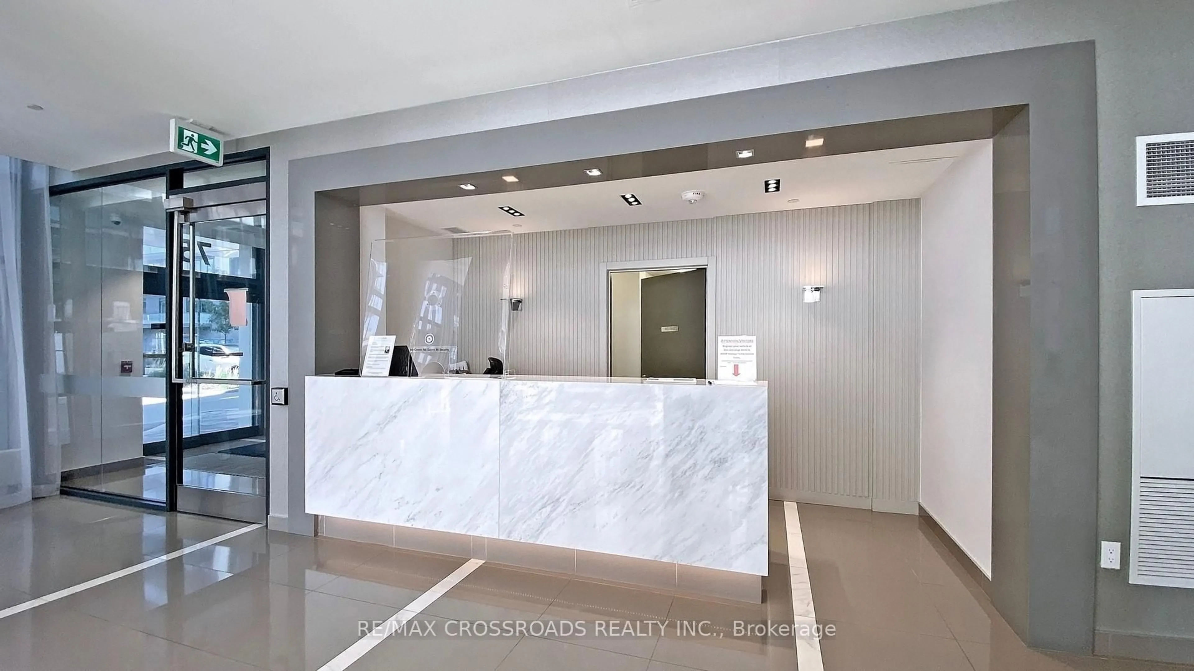 Lobby for 75 Oneida Cres #602, Richmond Hill Ontario L4B 0A6