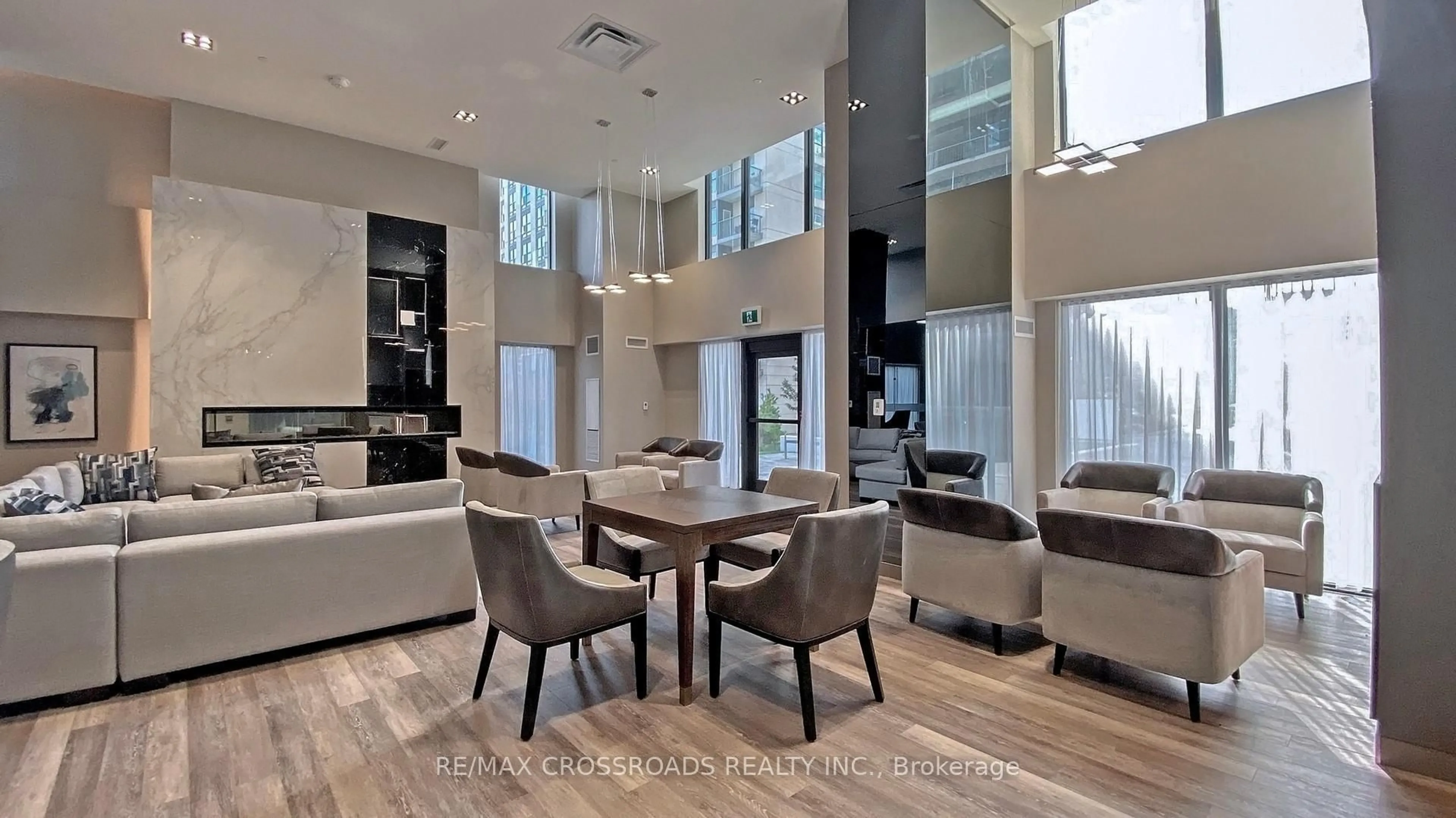 Unknown for 75 Oneida Cres #602, Richmond Hill Ontario L4B 0A6