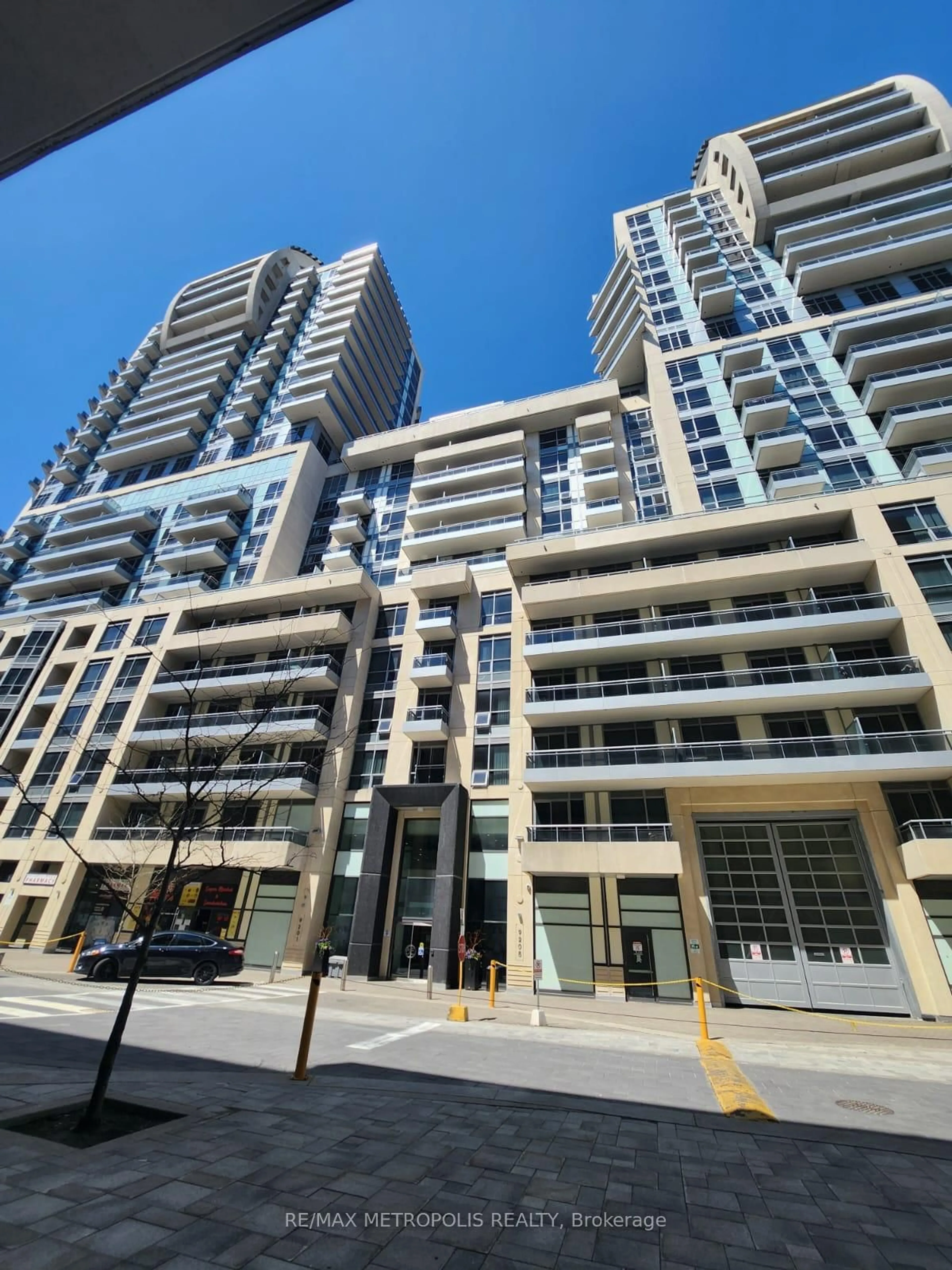 Unknown for 9025 Yonge St #NE1112, Richmond Hill Ontario L4C 1V5