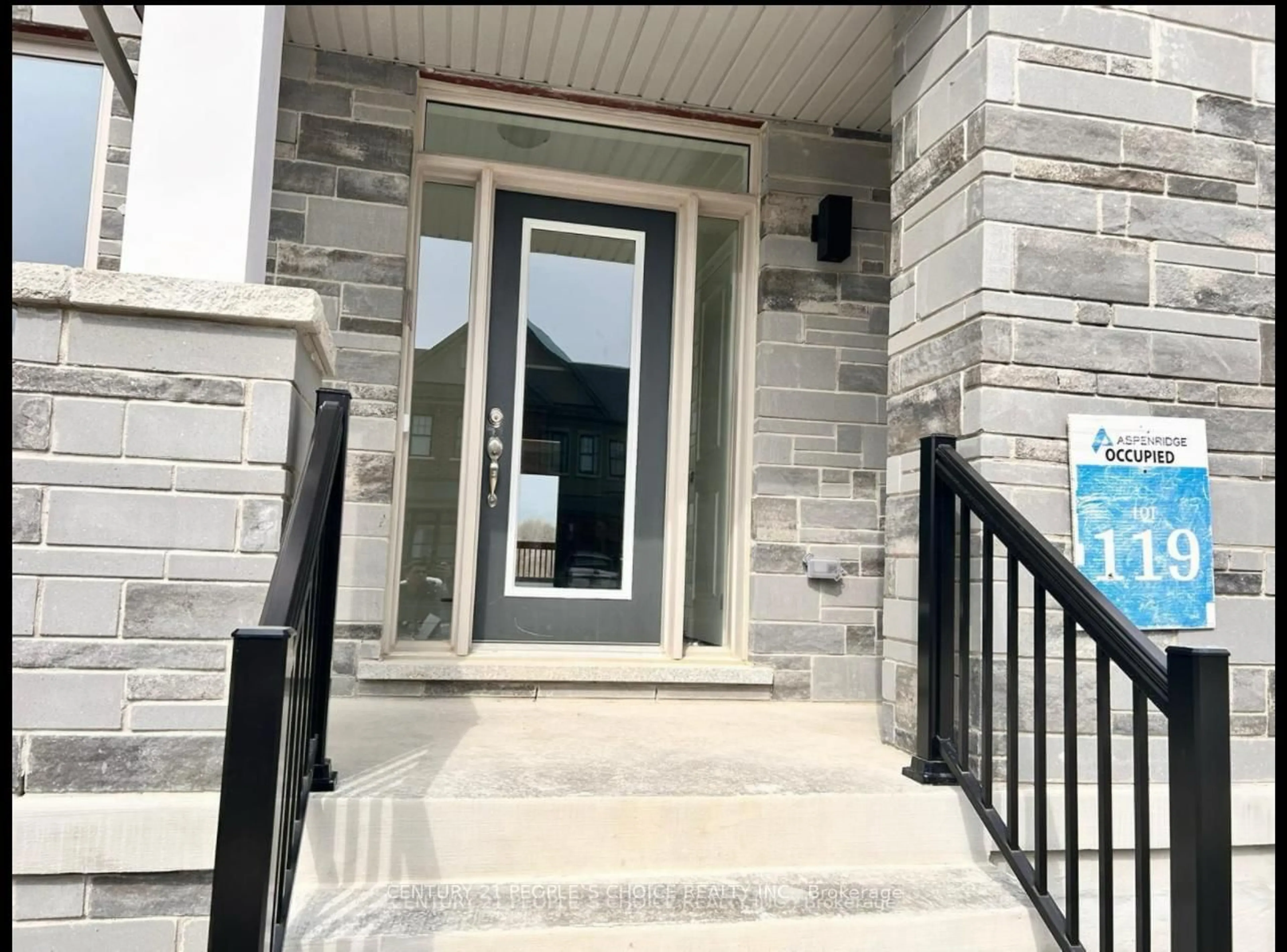 Indoor entryway for 56 Plank Rd, Bradford West Gwillimbury Ontario L3Z 4N3