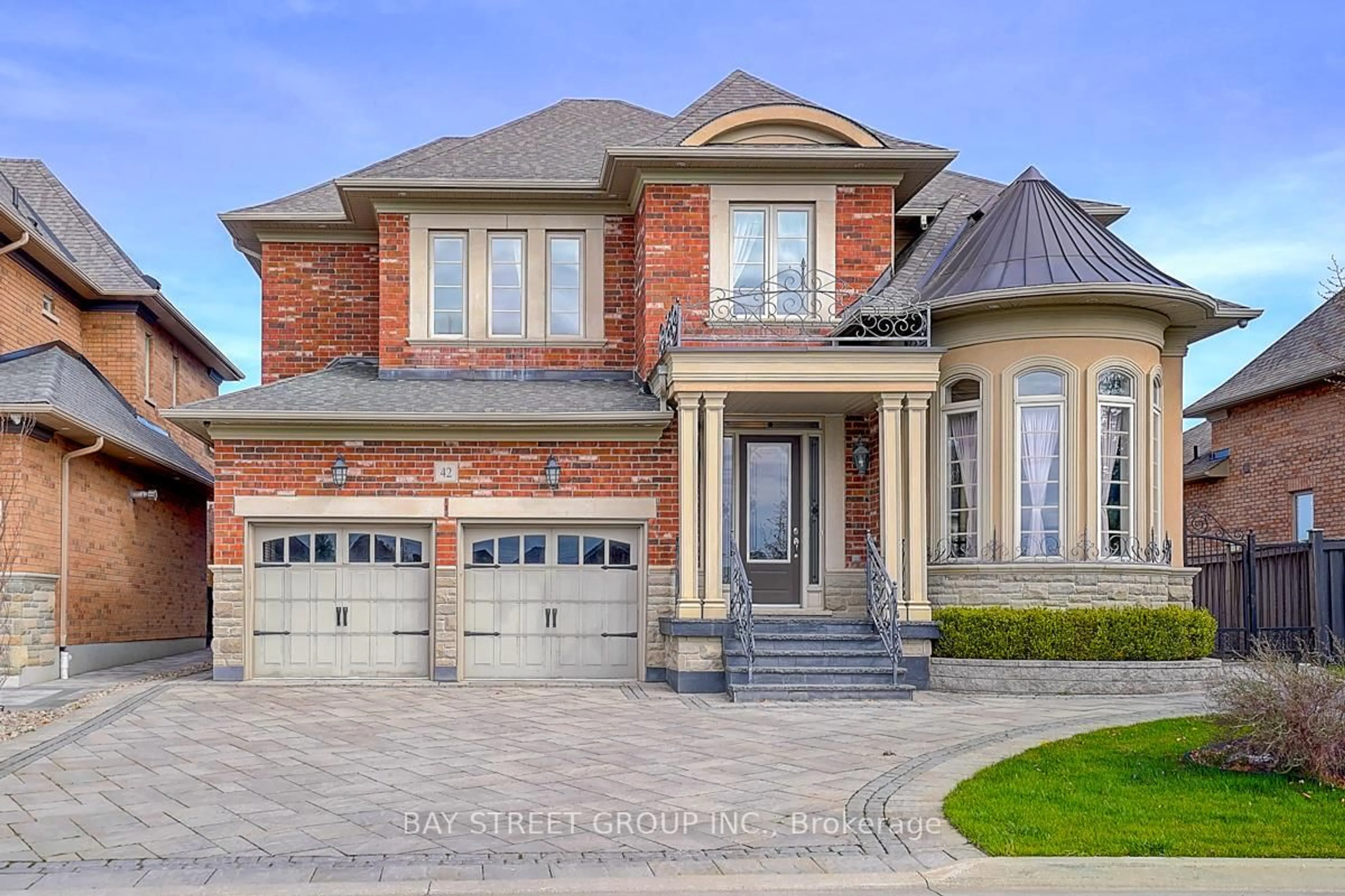 Home with brick exterior material, street for 42 Hailsham Crt, Vaughan Ontario L4H 3N8