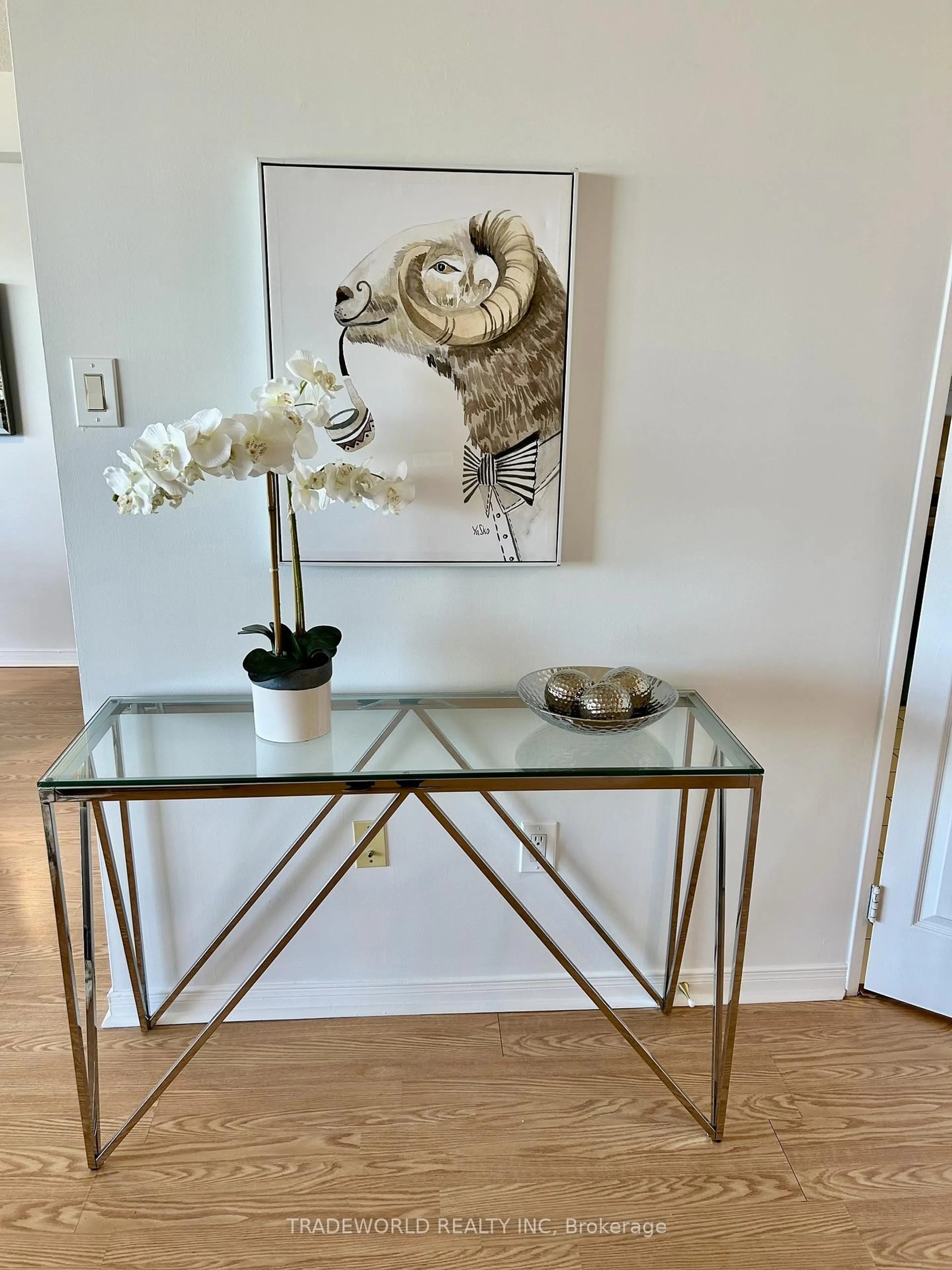 Indoor entryway for 7825 Bayview Ave #1223, Markham Ontario L3T 7N2
