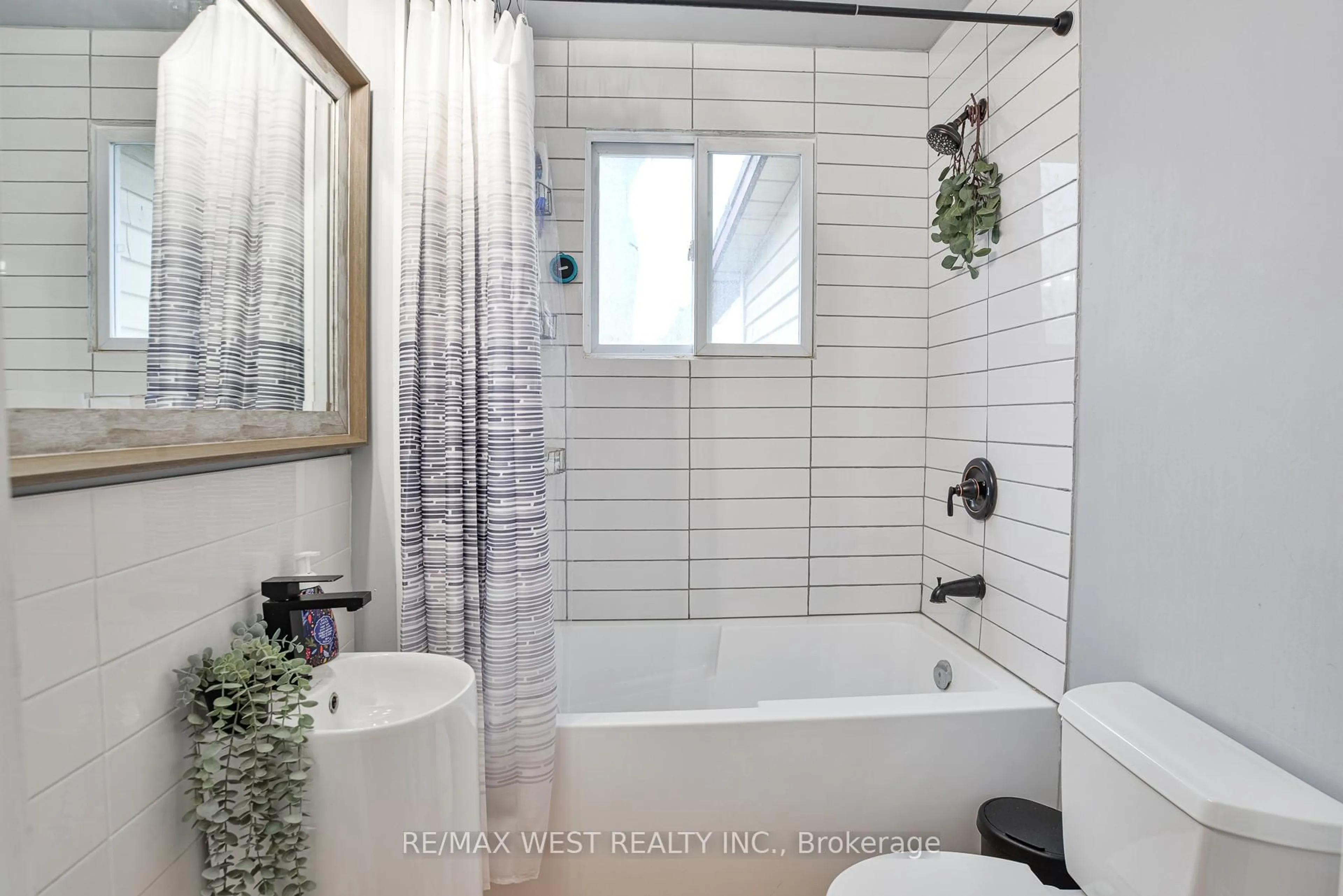 Contemporary bathroom, ceramic/tile floor for 122 Raglan St, Essa Ontario L0M 1B0