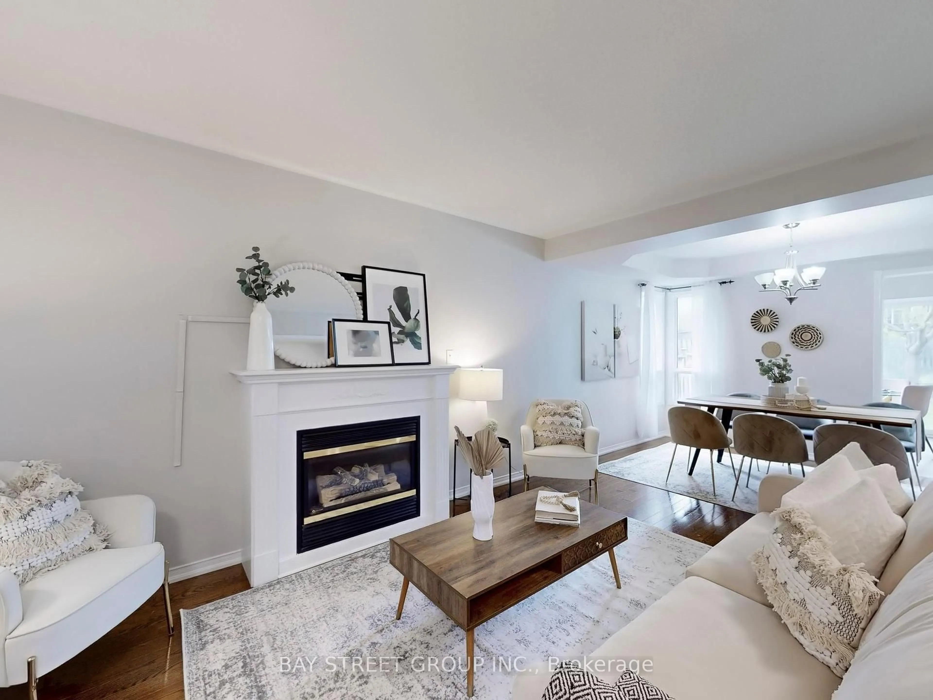 Living room with furniture, unknown for 116 Woodroof Cres, Aurora Ontario L4G 7H3