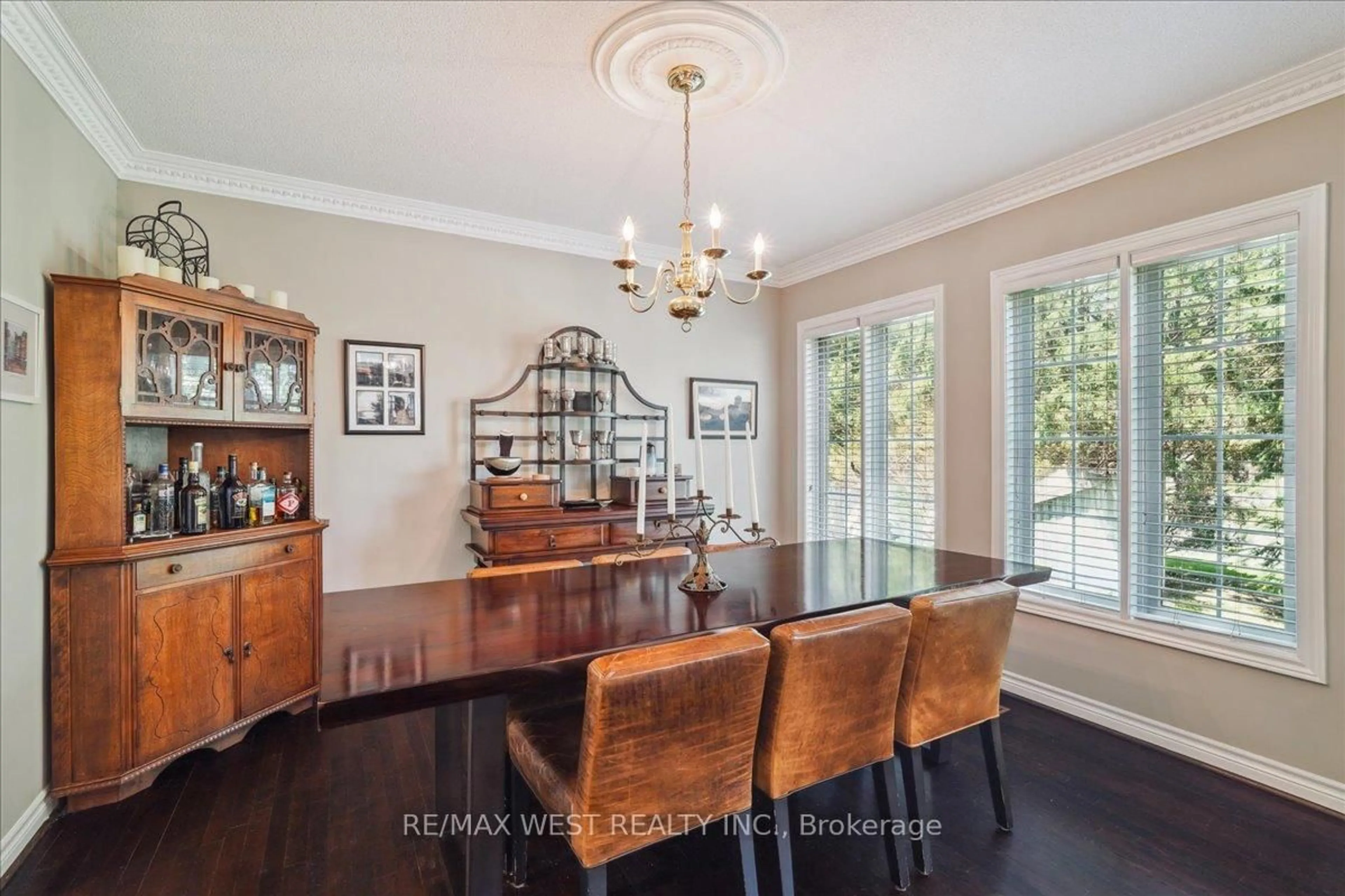 Dining room, unknown for 50 Fairgate Cres, Whitchurch-Stouffville Ontario L4A 1J7
