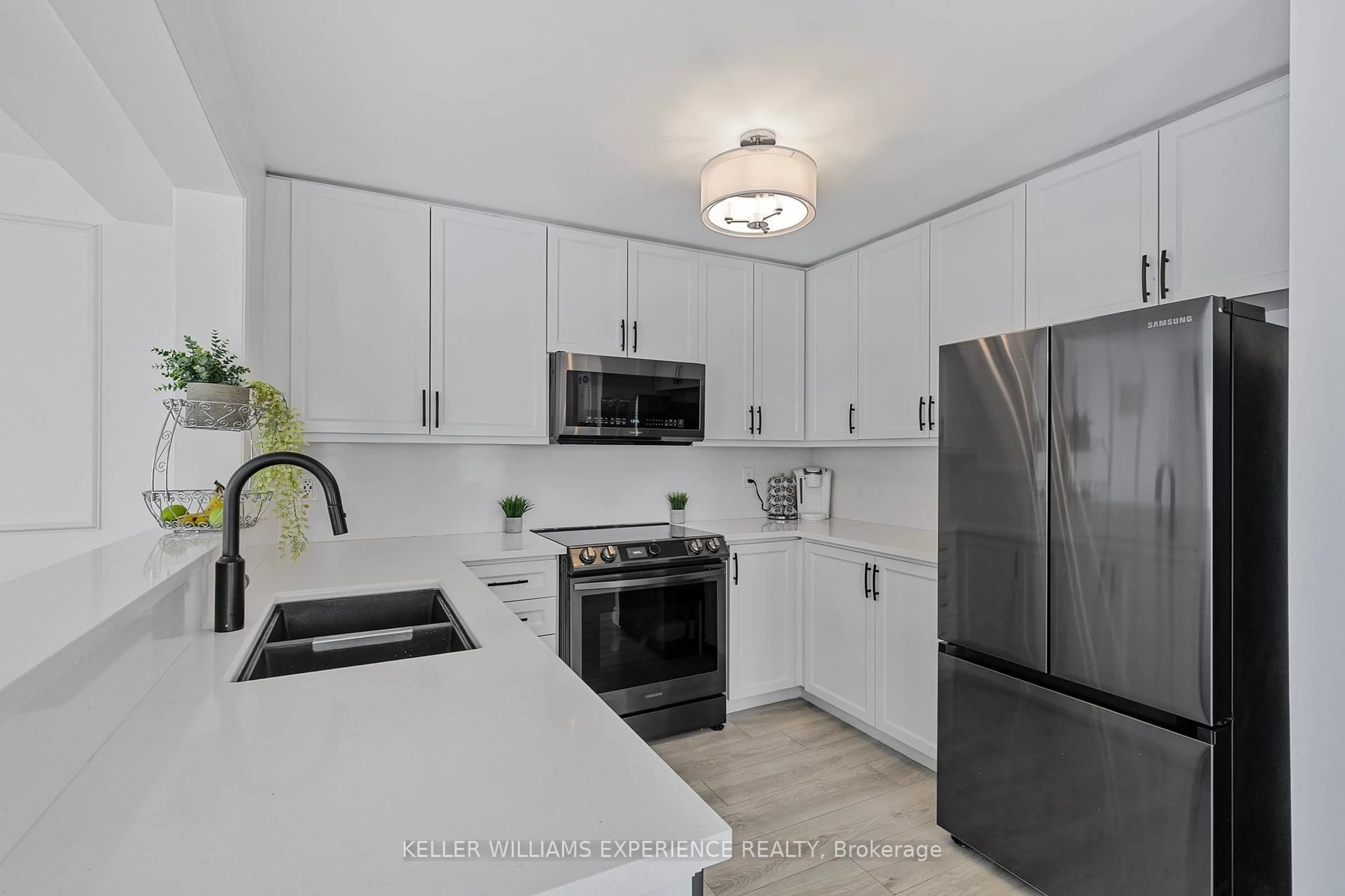 Unknown for 129 Stonemount Cres, Essa Ontario L0M 1B4