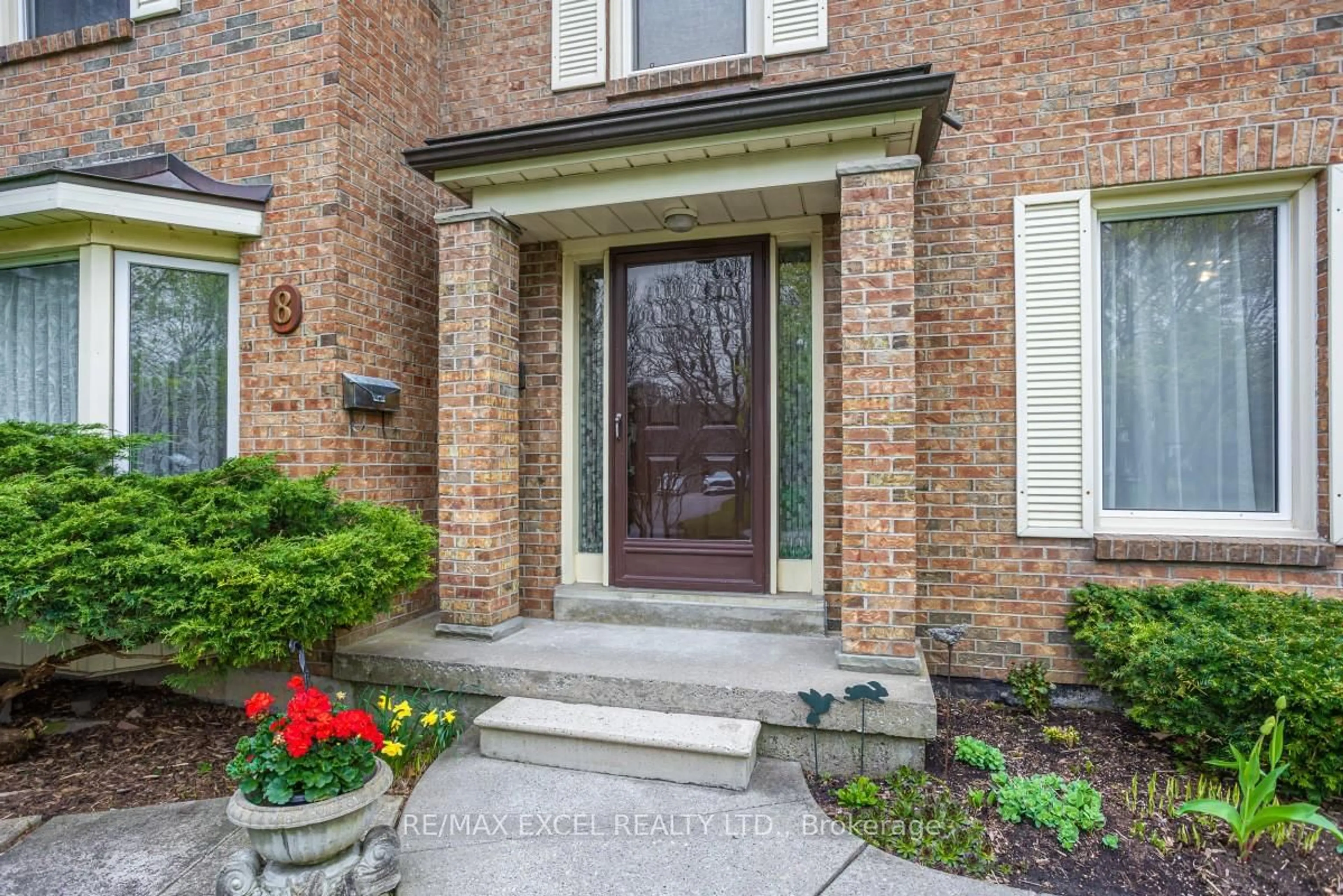 Home with brick exterior material, street for 8 Boyd Crt, Markham Ontario L6C 1A6