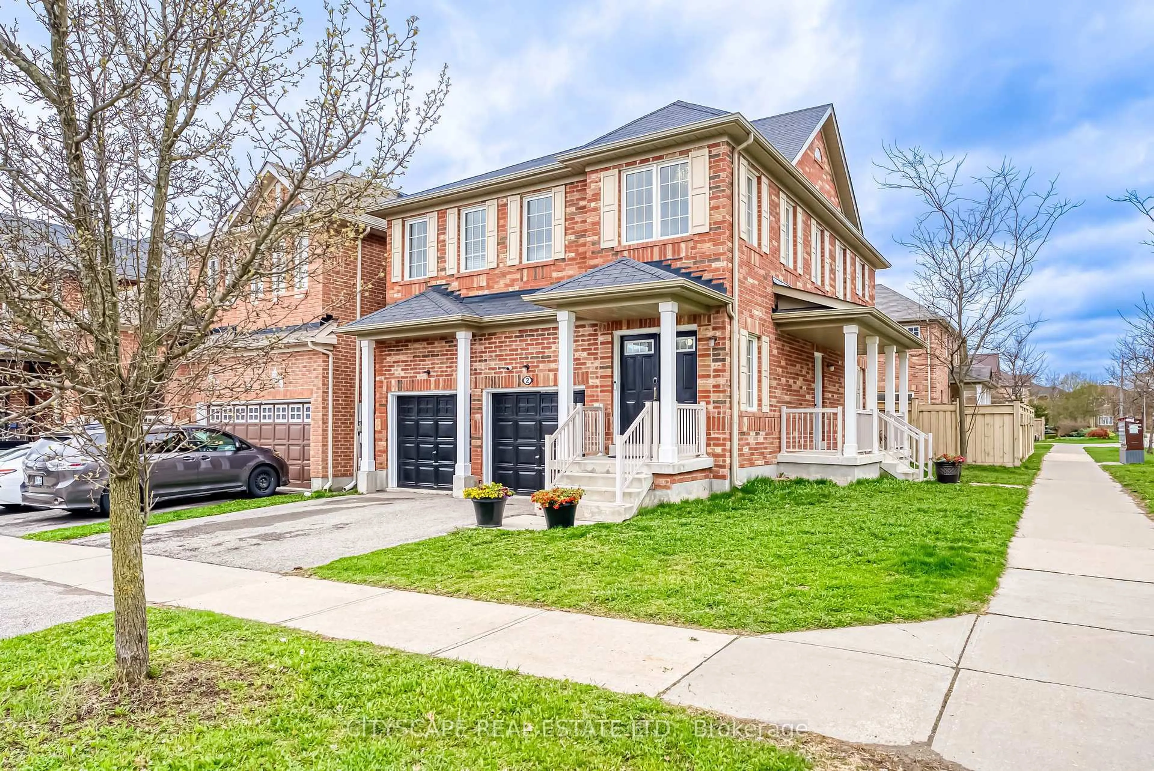 Home with brick exterior material, street for 2 Horn St, Whitchurch-Stouffville Ontario L4A 0X9