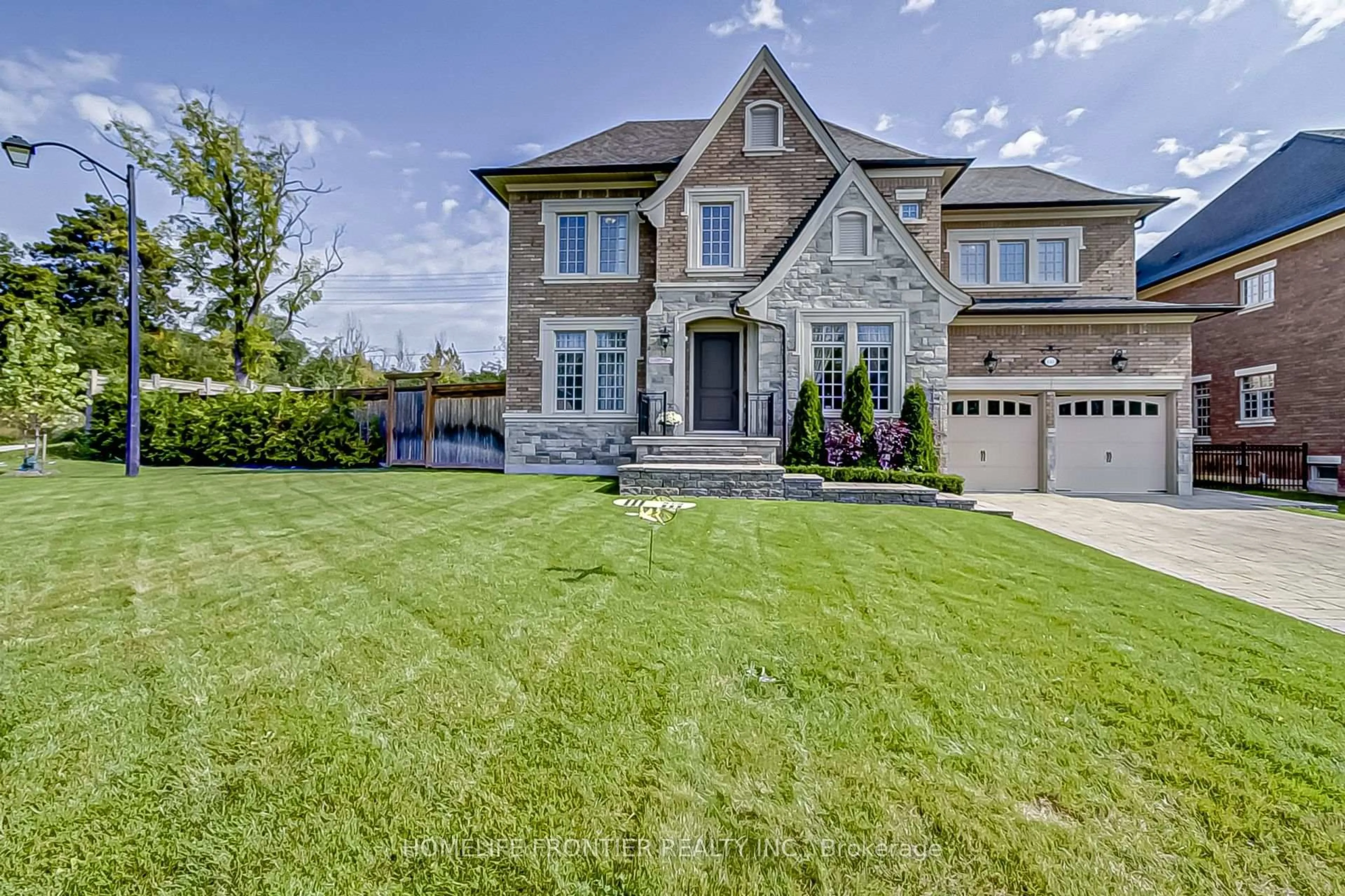 Home with brick exterior material, street for 141 Annsleywood Crt, Vaughan Ontario L4H 4G6