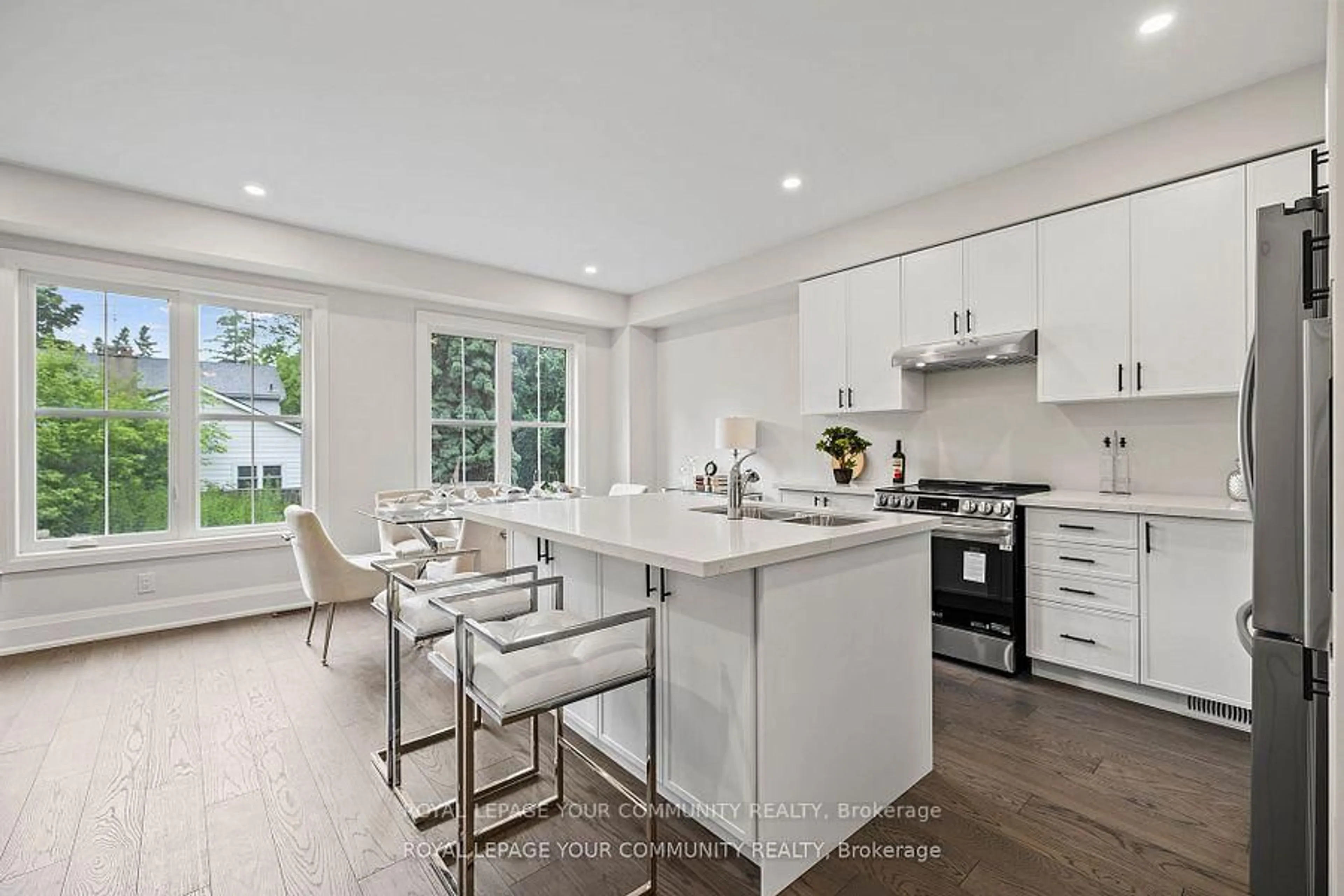 Open concept kitchen, unknown for 14 Deer Park Lane, Markham Ontario L3P 2B5