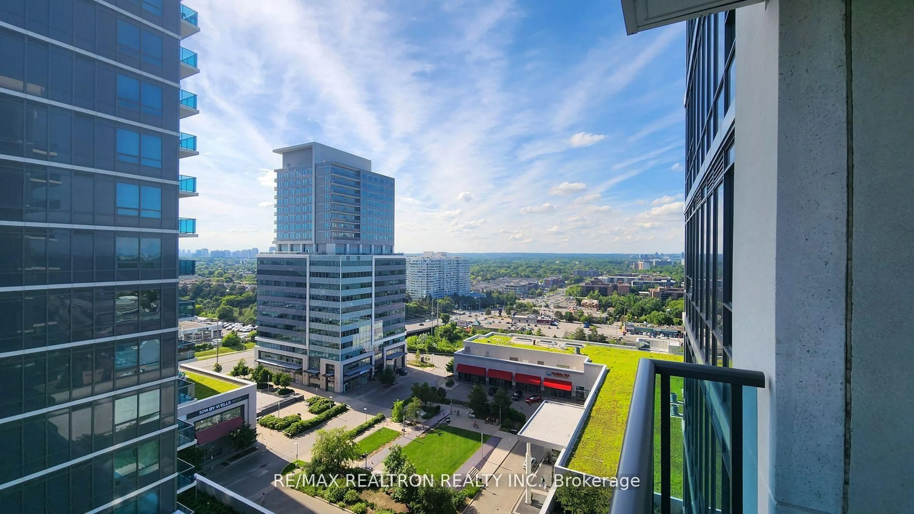 A pic from outside/outdoor area/front of a property/back of a property/a pic from drone, city buildings view from balcony for 7167 Yonge St #1511, Markham Ontario L3T 0E1