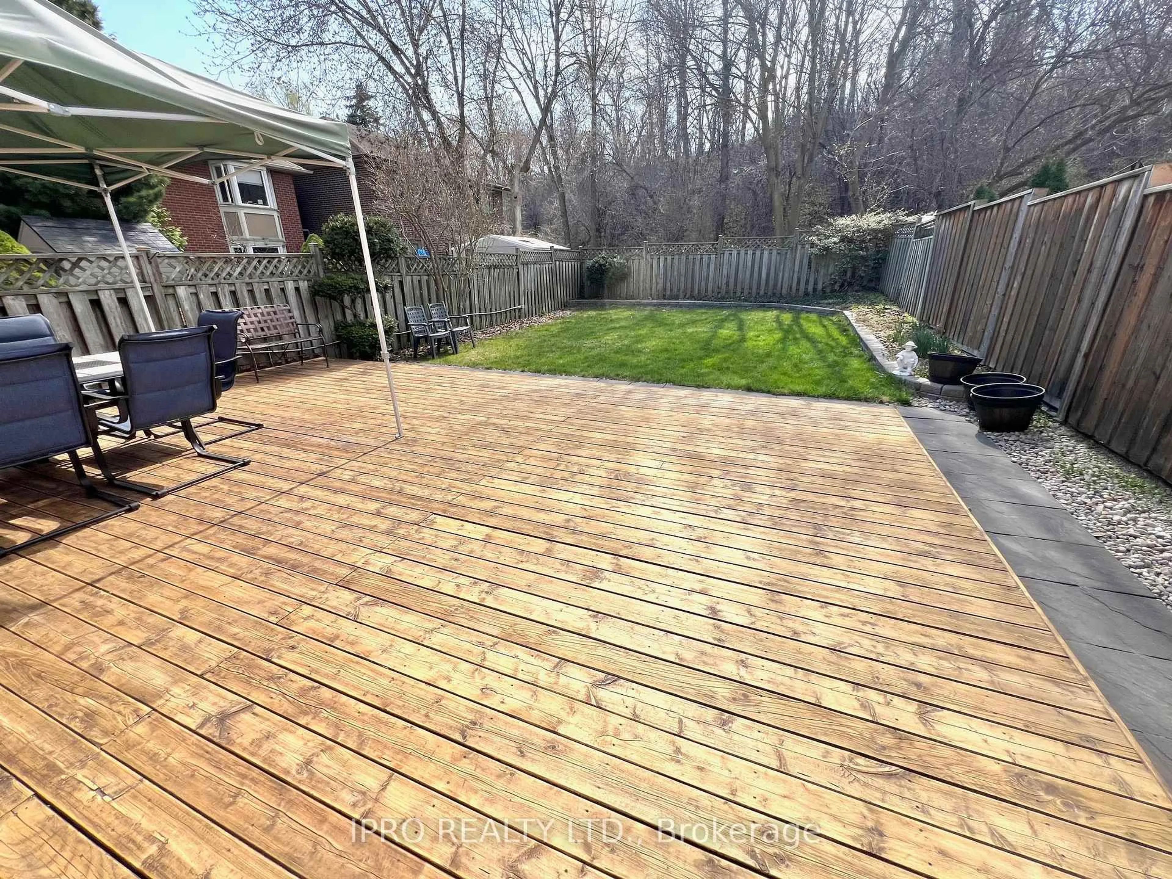 Patio, unknown for 92 Rosebury Lane, Vaughan Ontario L4L 3Z8