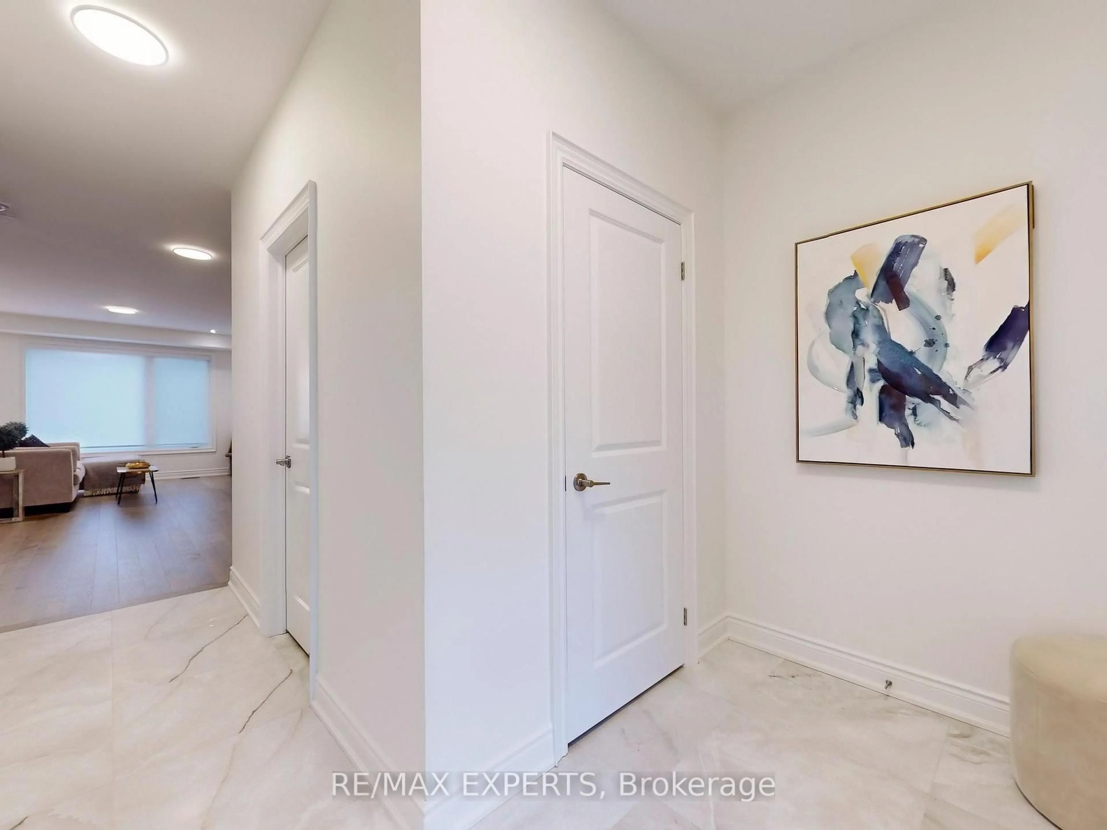 Indoor entryway for 41 Culbert Rd, Bradford West Gwillimbury Ontario L3Z 4P5