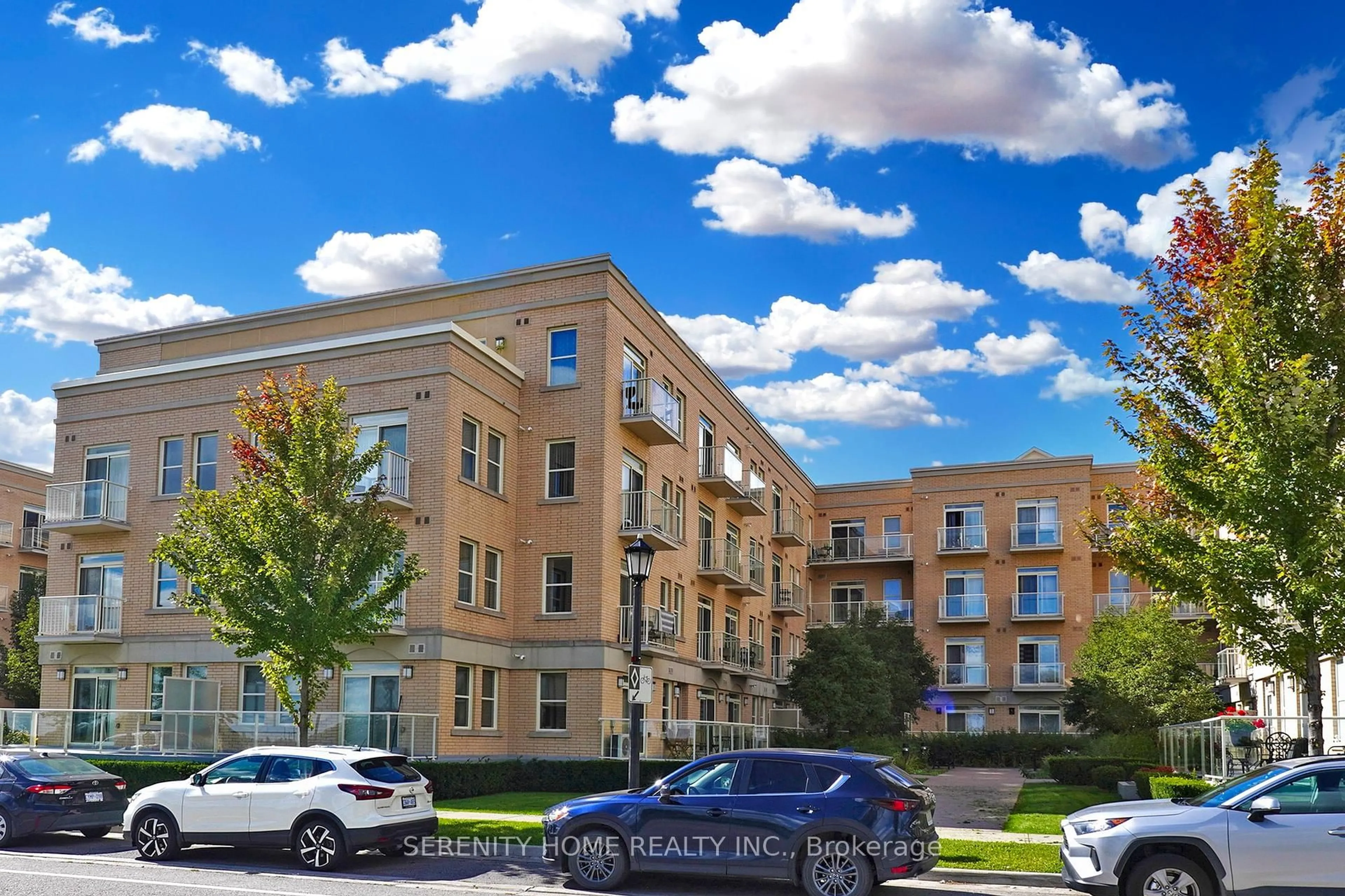 Patio, building for 28 Prince Regent St #131, Markham Ontario L6C 0V5
