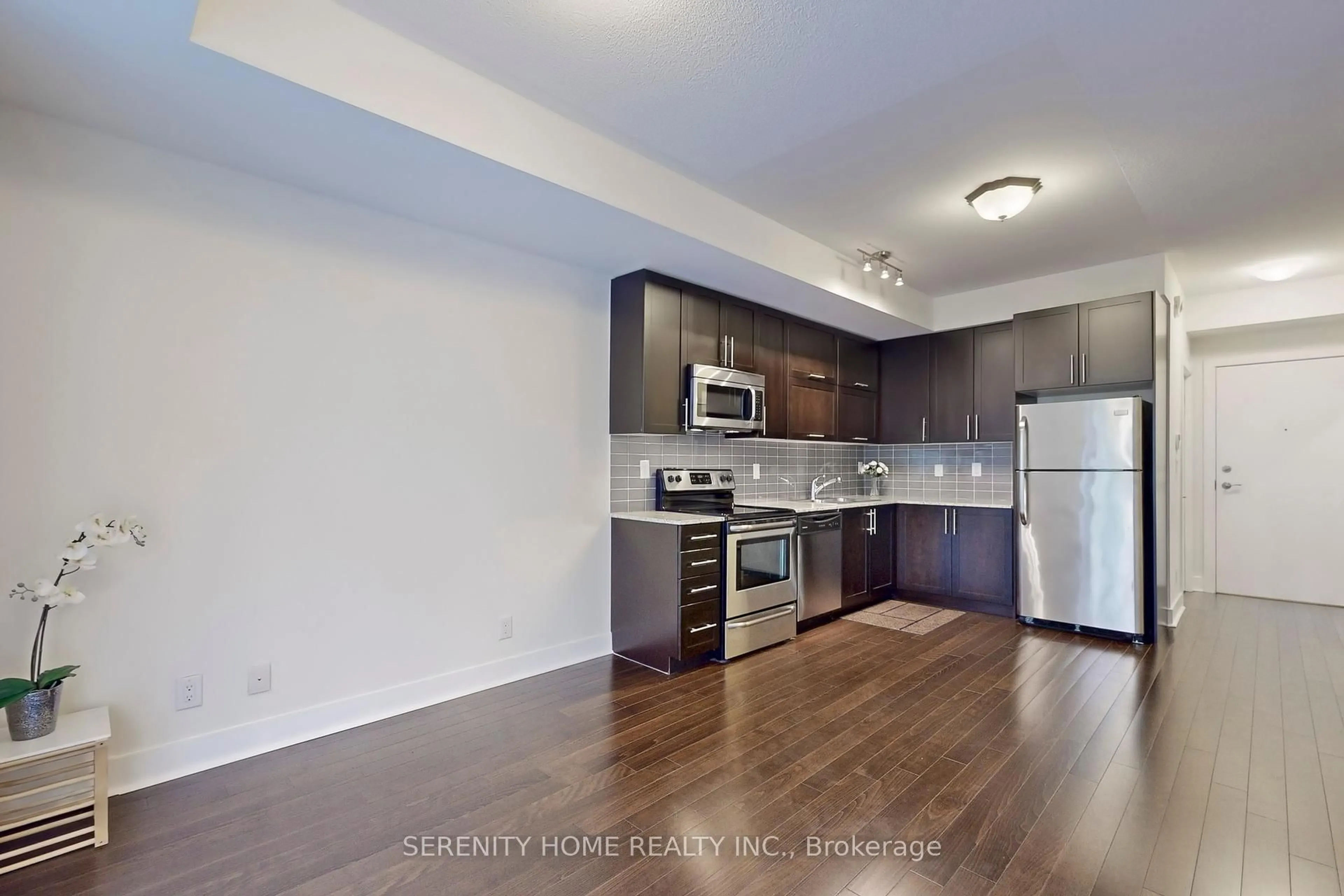 Unknown for 28 Prince Regent St #131, Markham Ontario L6C 0V5