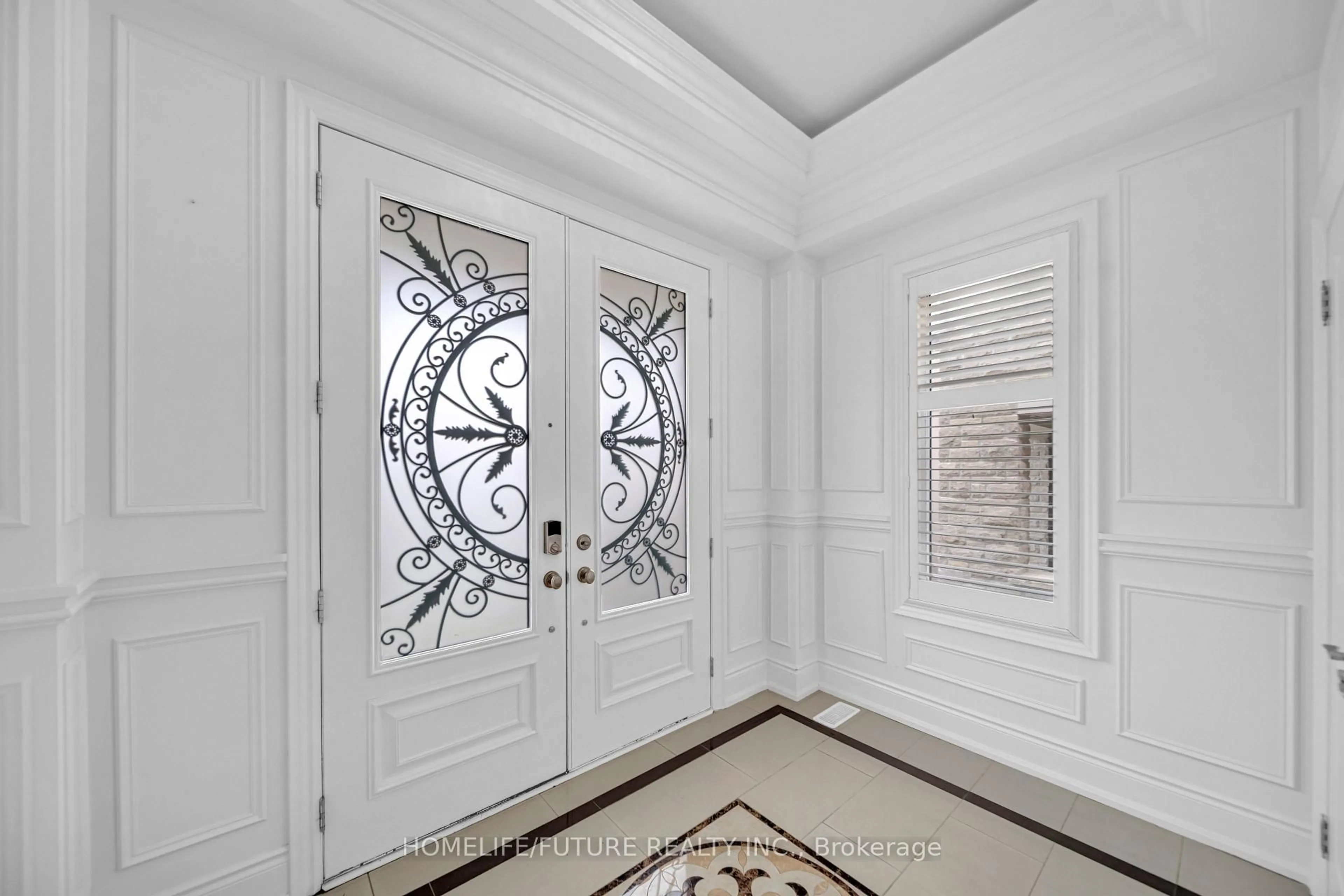 Indoor foyer for 19 Madoc Pl, Vaughan Ontario L4H 3W6