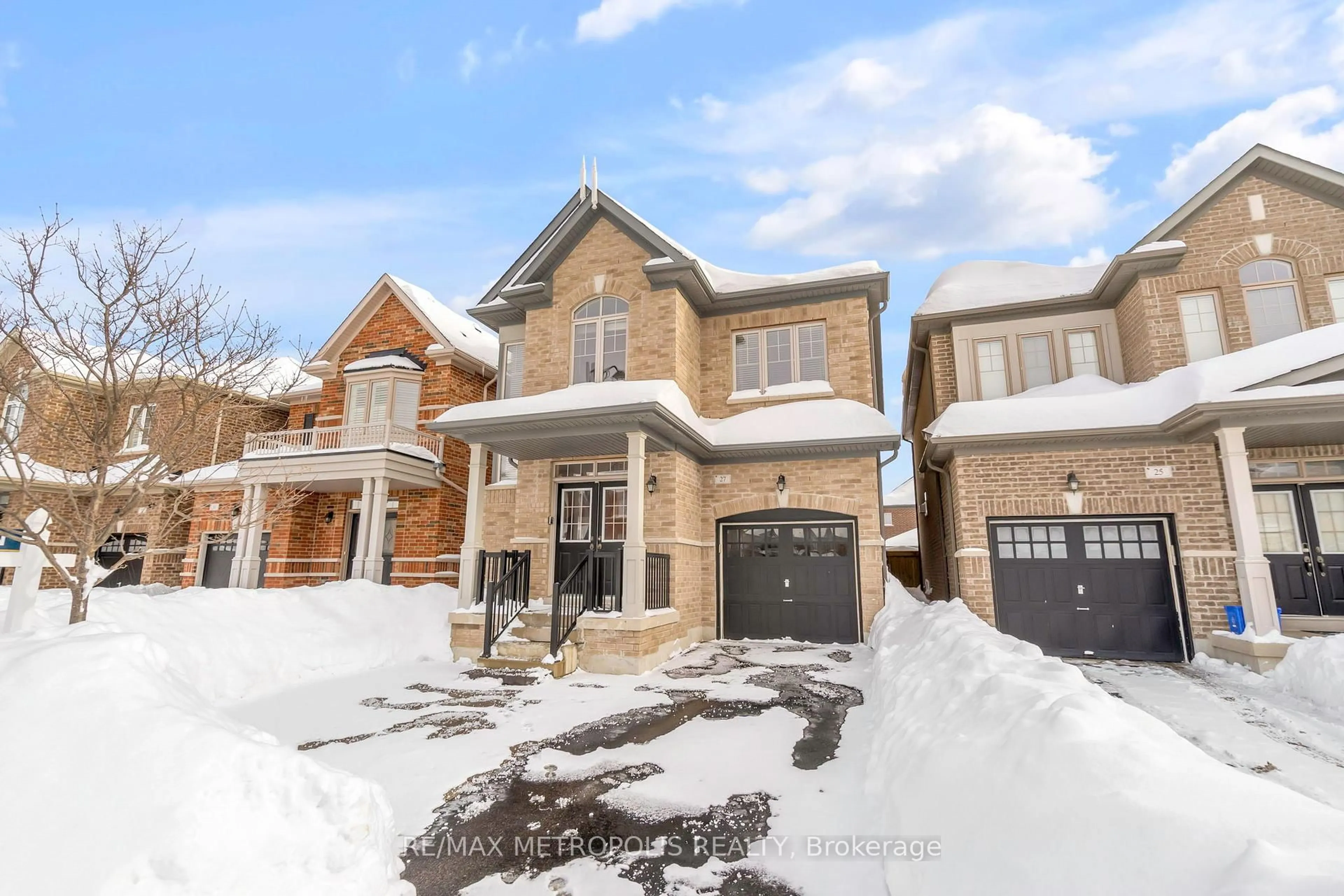 Home with brick exterior material, street for 27 Dunedin Dr, Vaughan Ontario L4H 3Y3