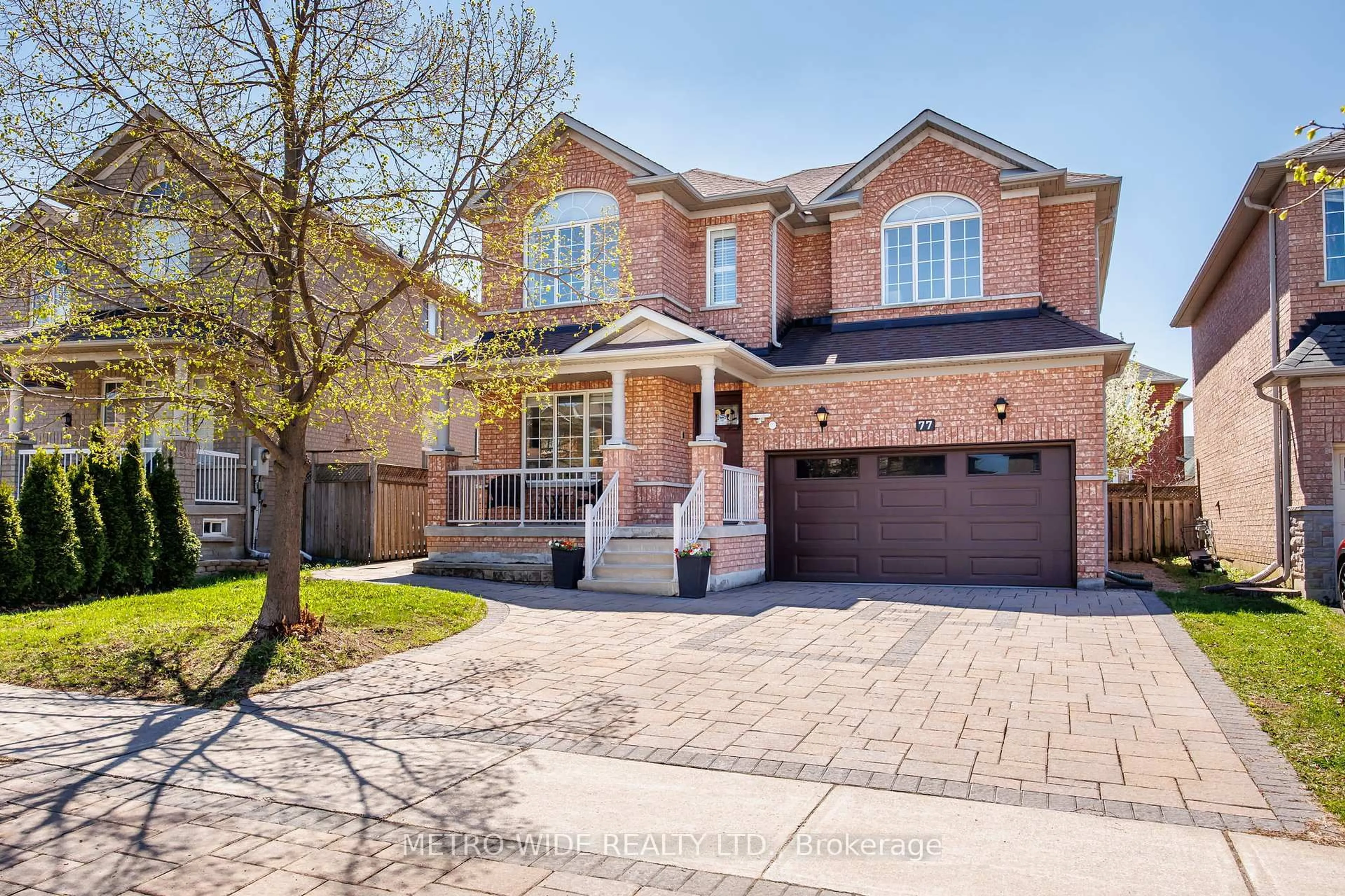 Home with brick exterior material, street for 77 Ten Oaks Blvd, Vaughan Ontario L4K 5G3