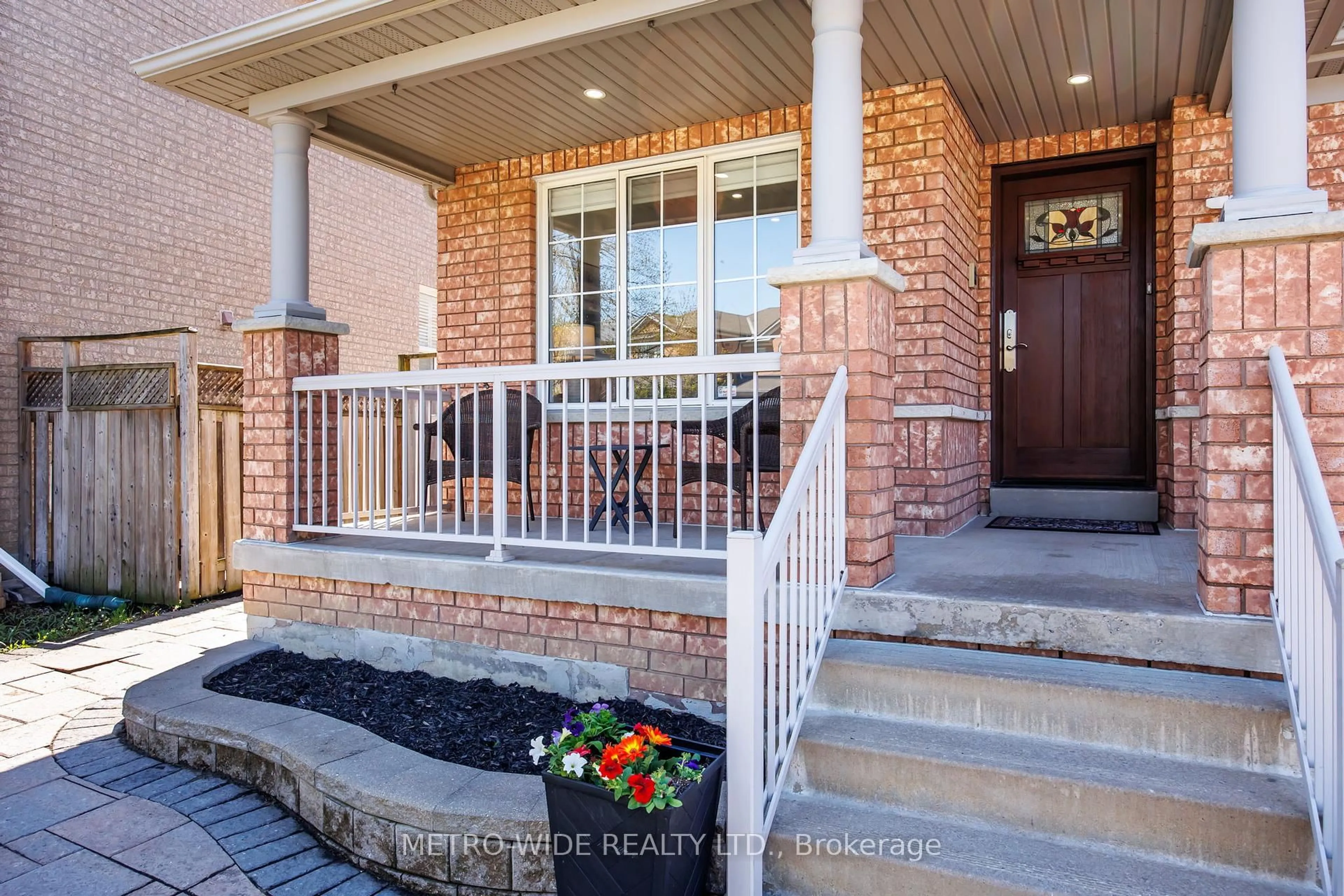 Home with brick exterior material, street for 77 Ten Oaks Blvd, Vaughan Ontario L4K 5G3