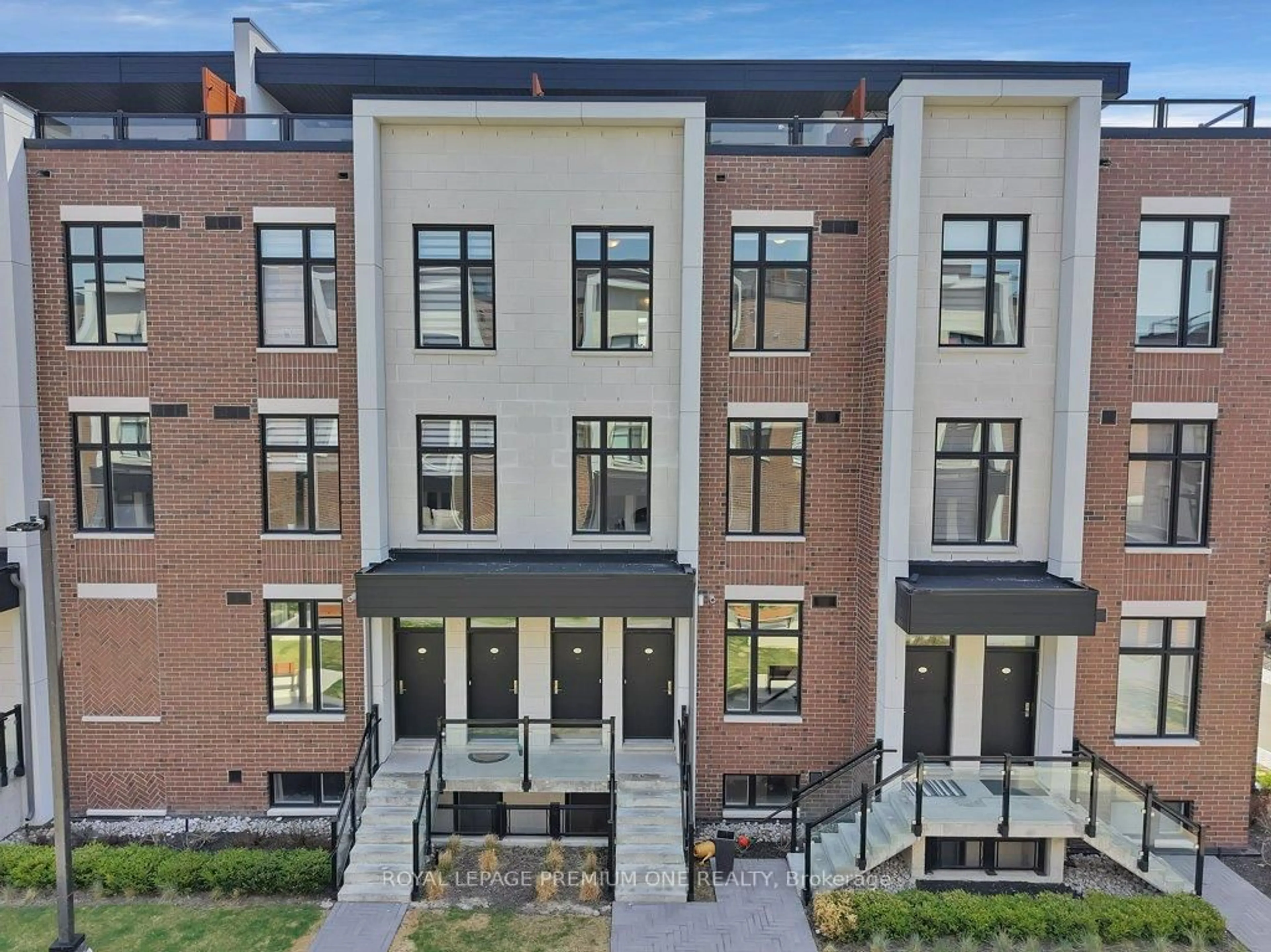 Home with brick exterior material, street for 9570 Islington Ave #225, Vaughan Ontario L4L 1A7