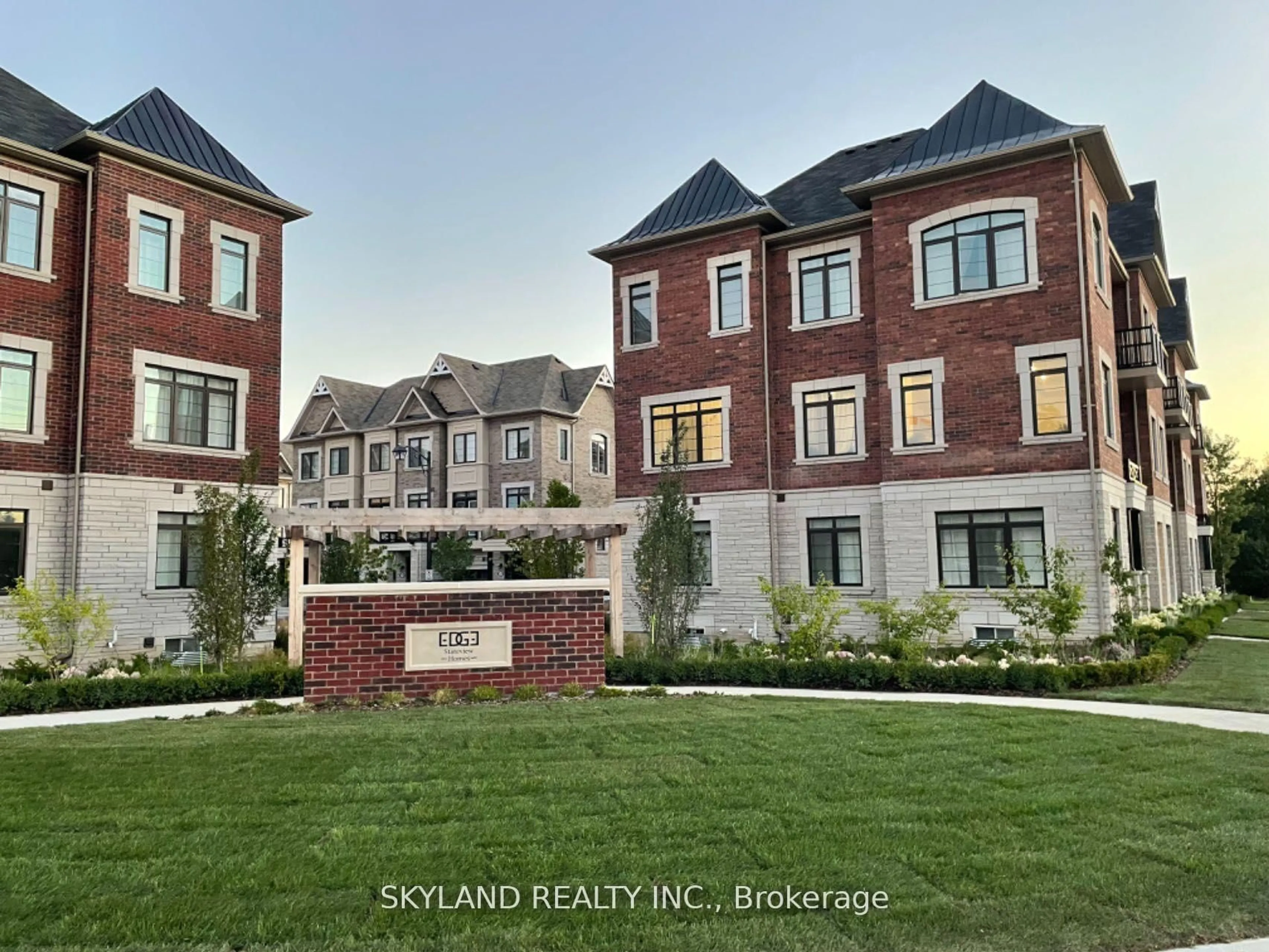 Unknown for 14 John Greene Lane, Richmond Hill Ontario L4S 2V7