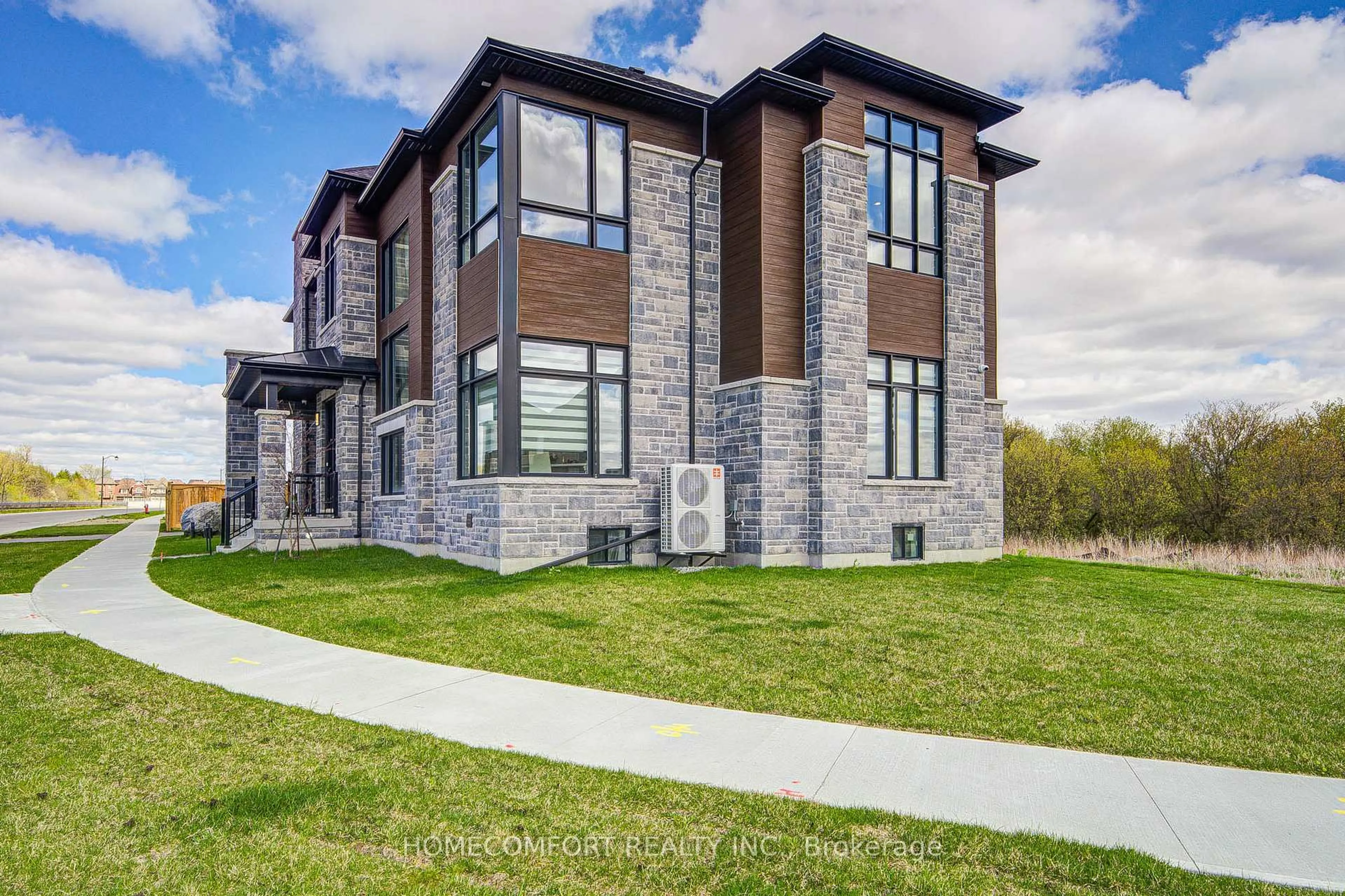 Home with brick exterior material, unknown for 578 Baker Hill Blvd, Whitchurch-Stouffville Ontario L4A 0T8