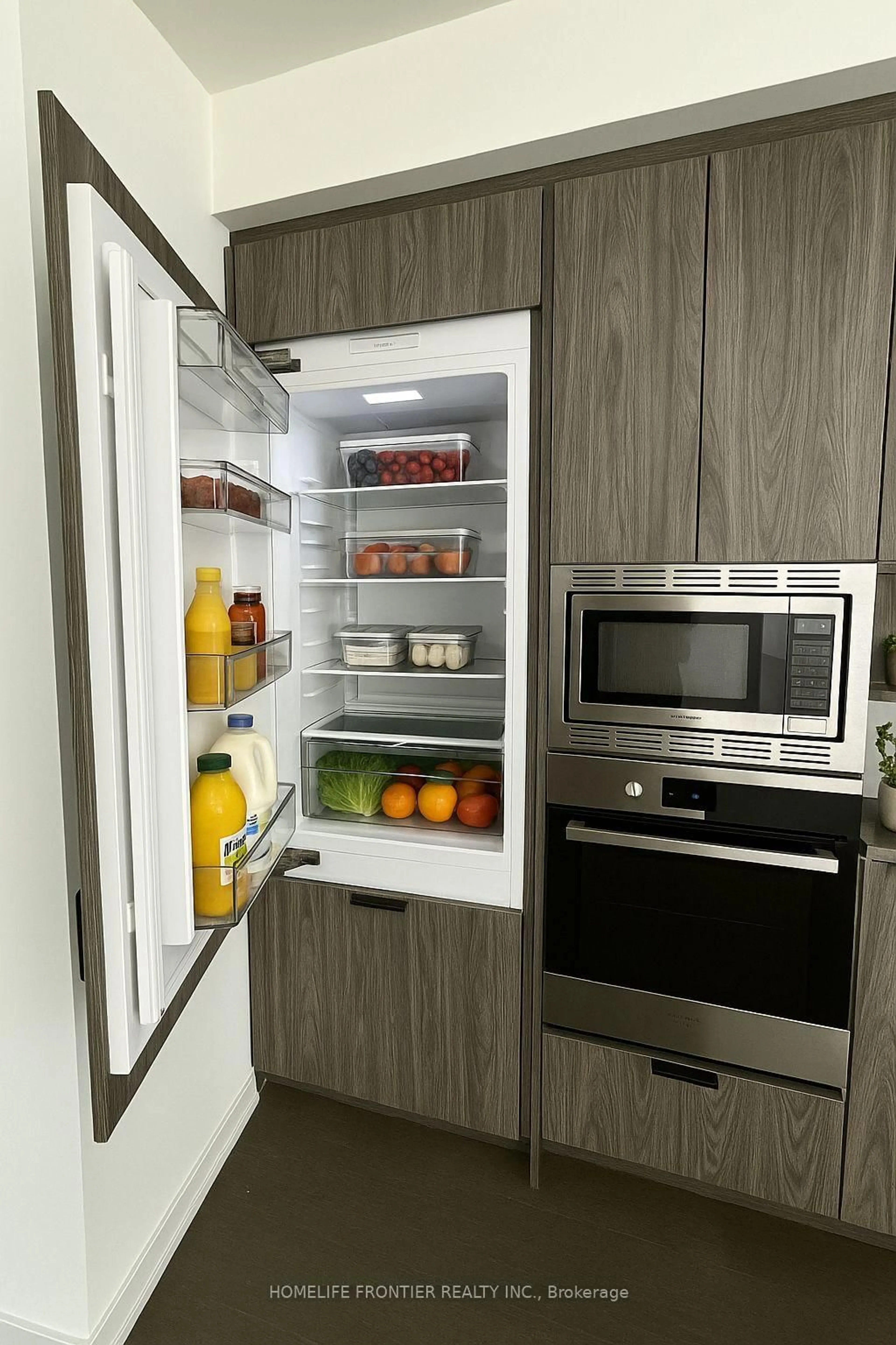 Standard kitchen, unknown for 8888 Yonge St #724, Richmond Hill Ontario L4C 6Z1
