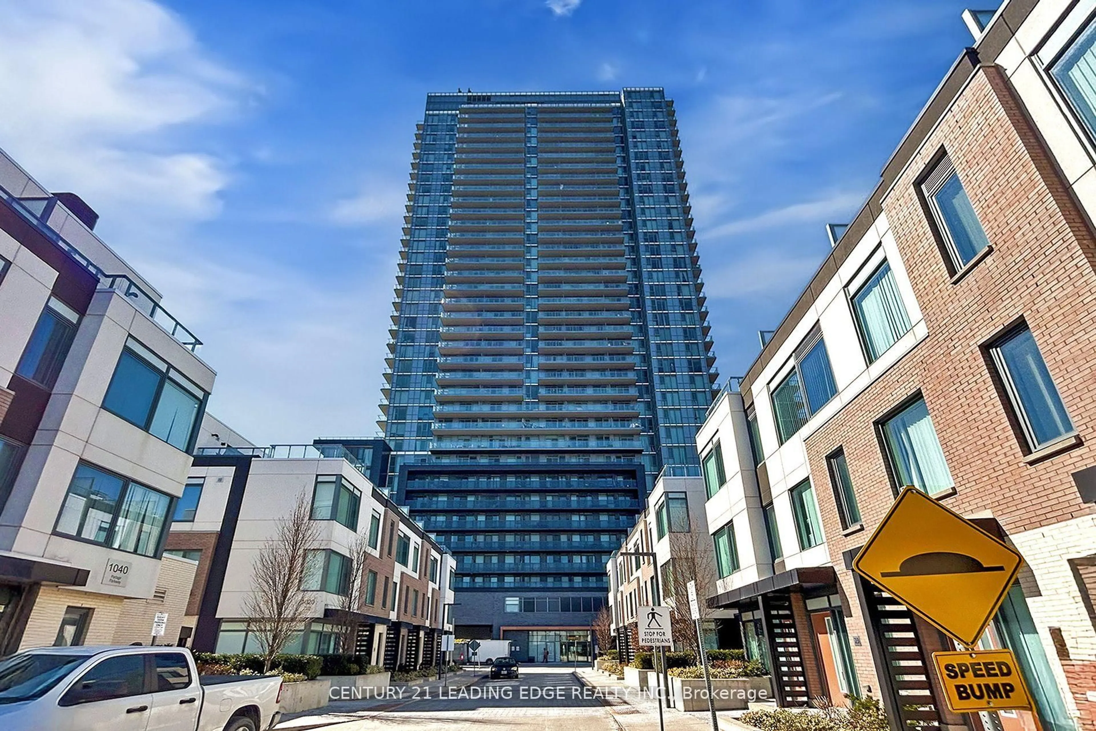 Indoor foyer for 7895 Jane St #2406, Vaughan Ontario L4K 0K2