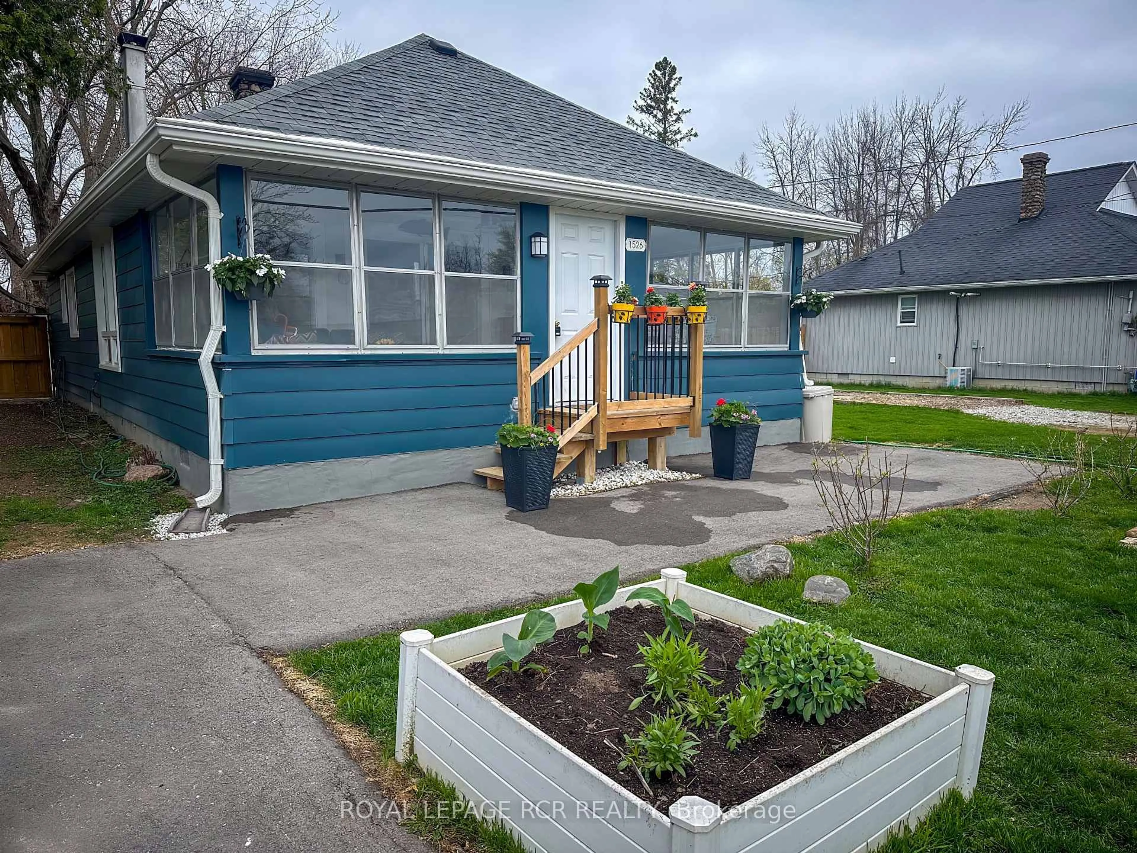 Unknown for 1526 Houston Ave, Innisfil Ontario L9S 4M7