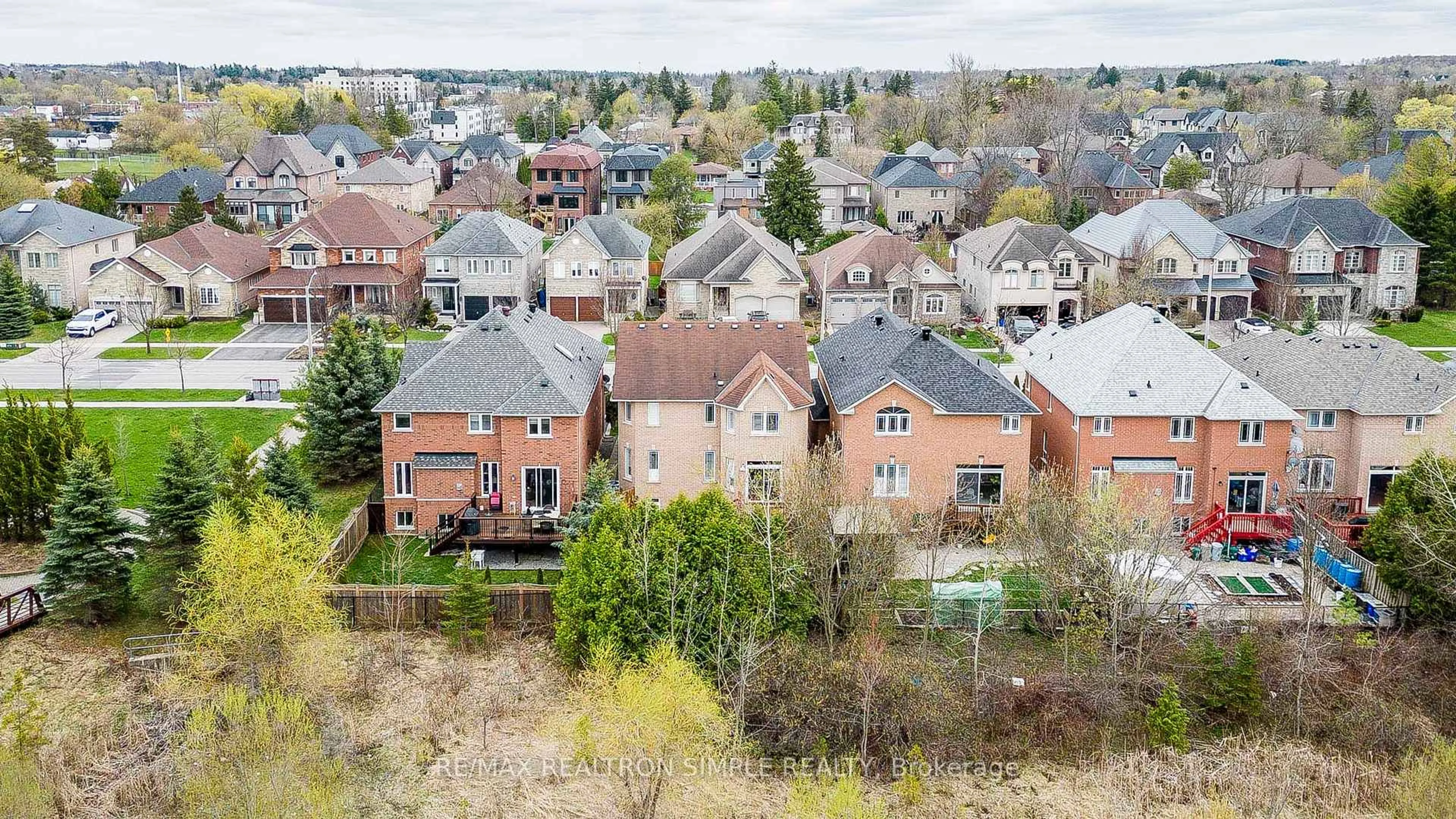 A pic from outside/outdoor area/front of a property/back of a property/a pic from drone, city buildings view from balcony for 60 Regatta Ave, Richmond Hill Ontario L4E 4R1