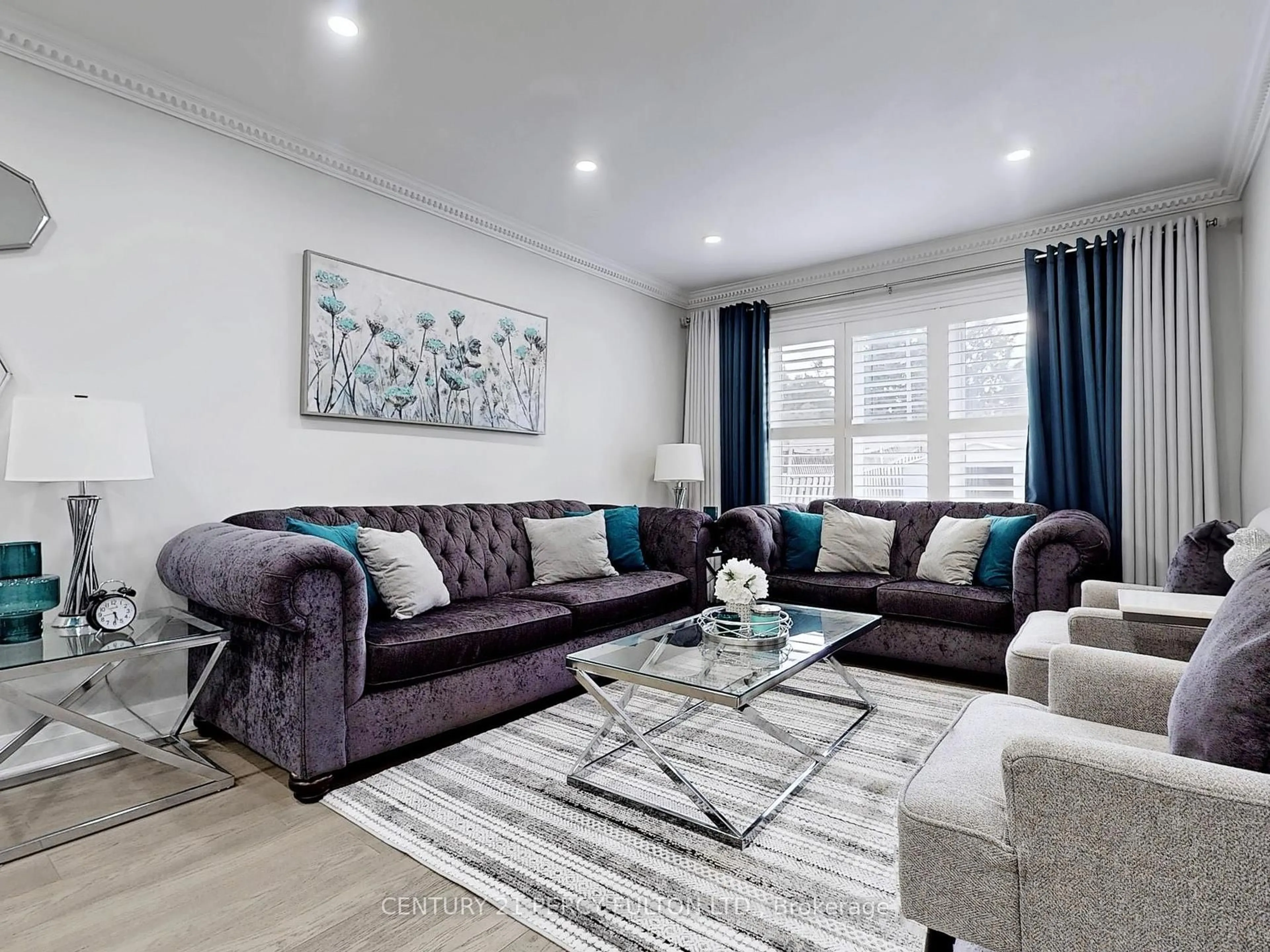 Living room with furniture, unknown for 74 Doubtfire Cres, Markham Ontario L3S 3V4