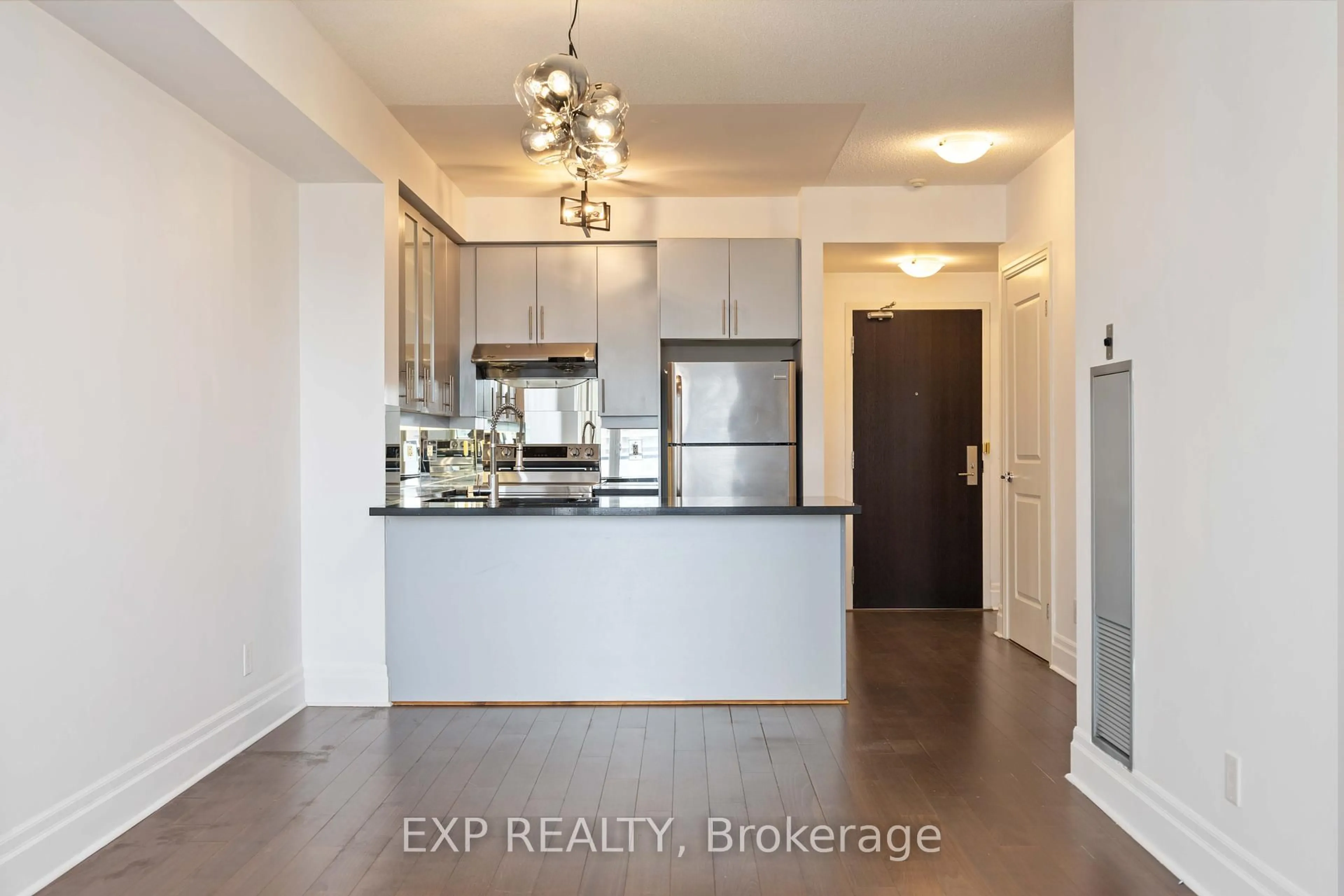 Unknown for 131 Upper Duke Cres #616, Markham Ontario L6G 0C9