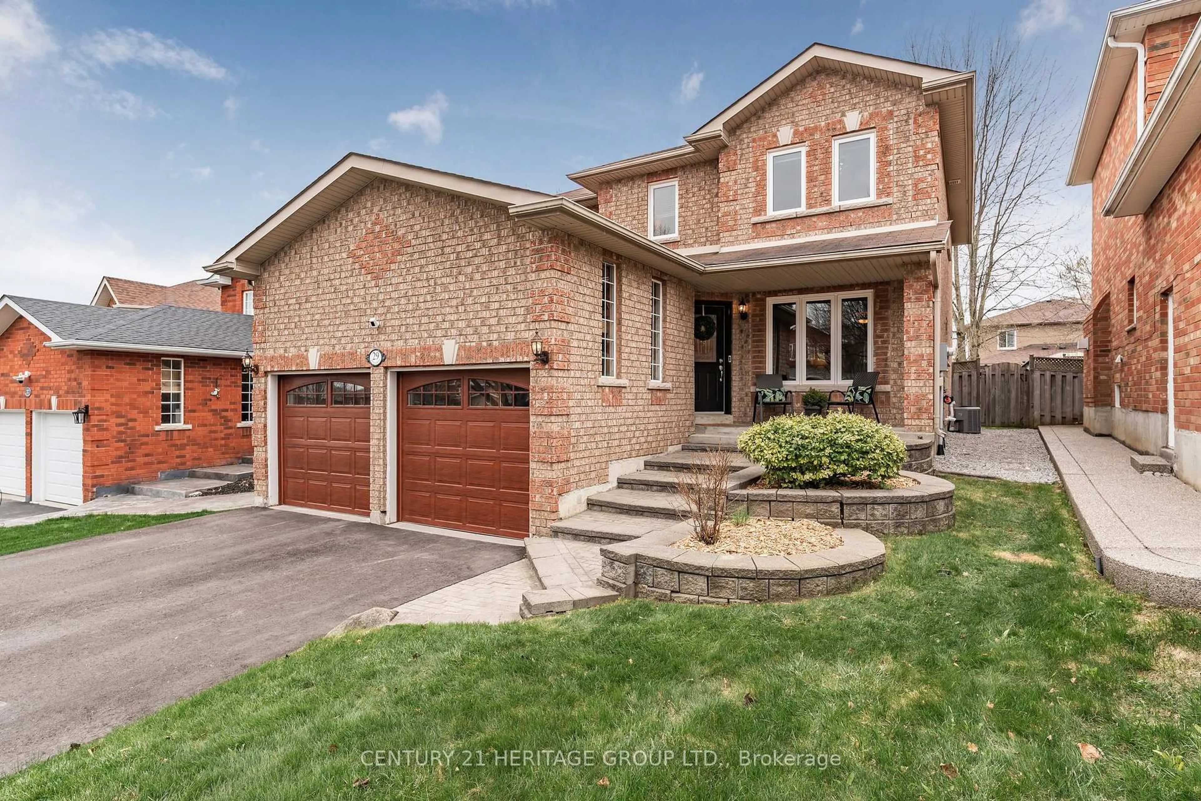 Home with brick exterior material, street for 29 Prince Dr, Bradford West Gwillimbury Ontario L3Z 3B7