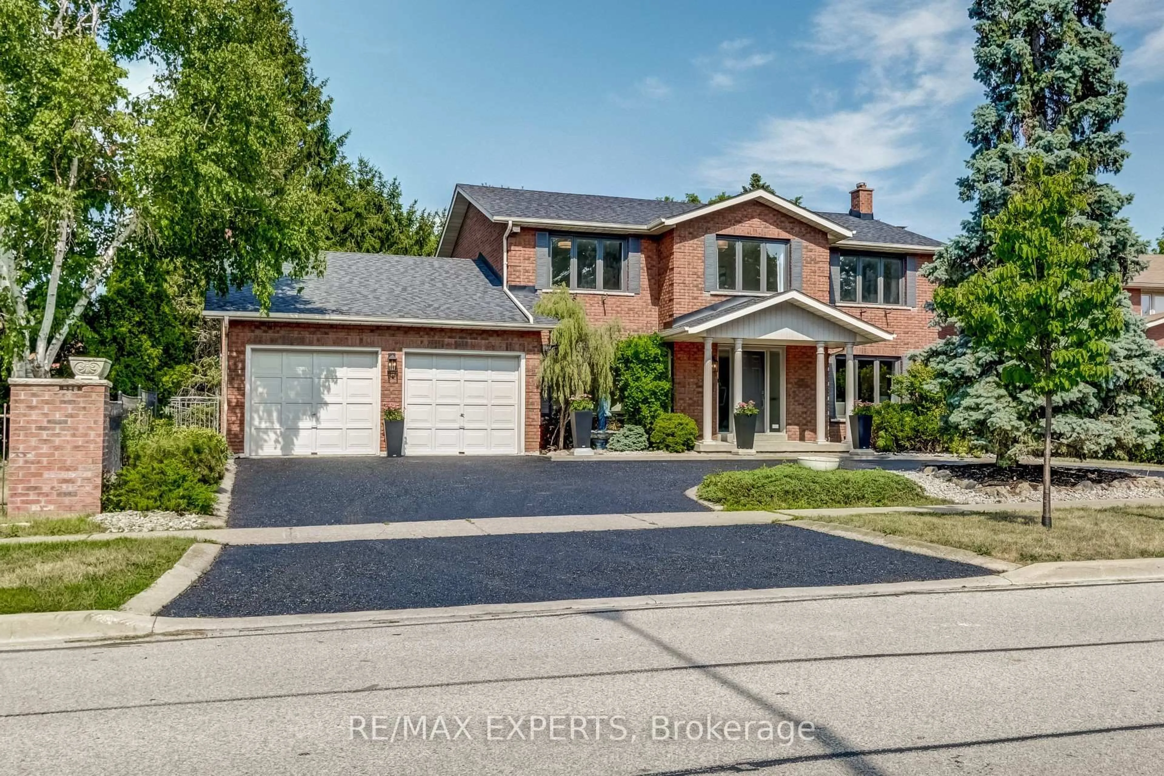 Home with brick exterior material, street for 85 Villa Park Dr, Vaughan Ontario L4L 3G5