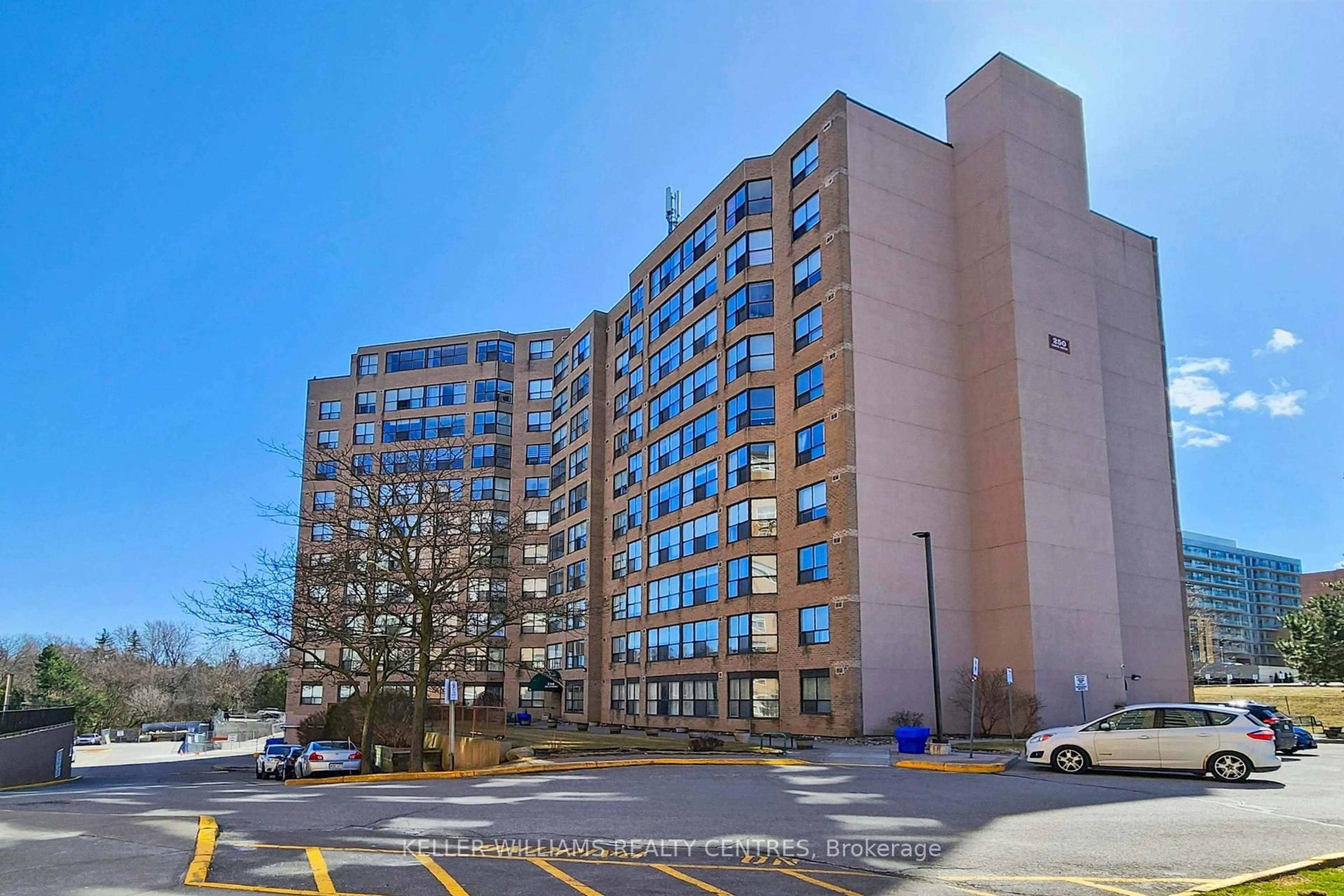 Unknown for 250 Davis Dr #1003, Newmarket Ontario L3Y 7T7